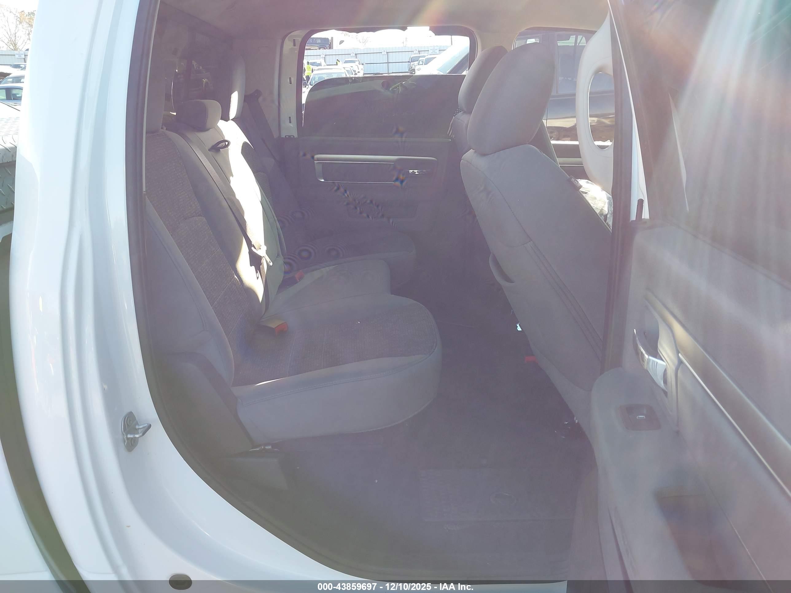 RAM 1500 image 8