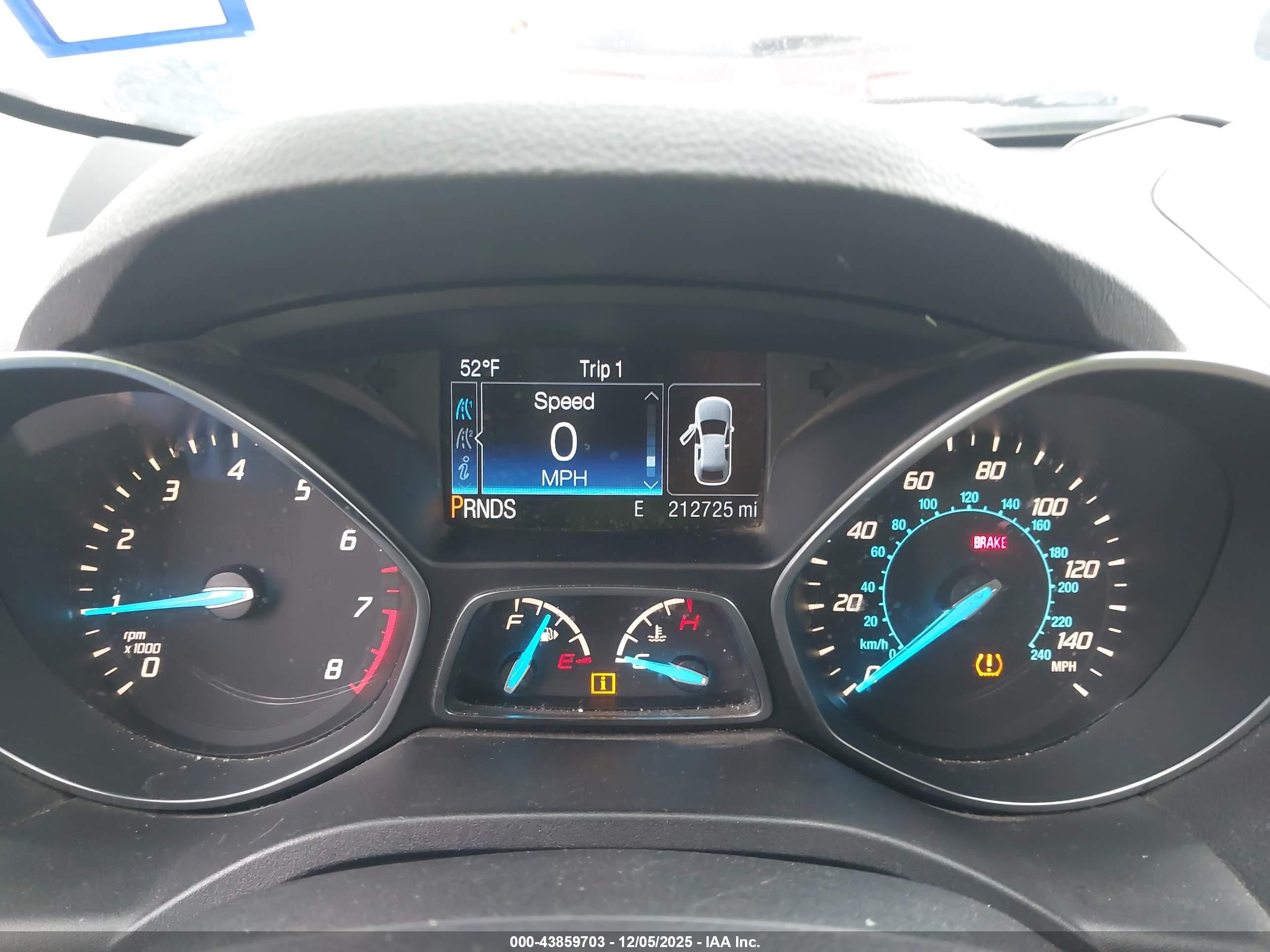 FORD ESCAPE image 7