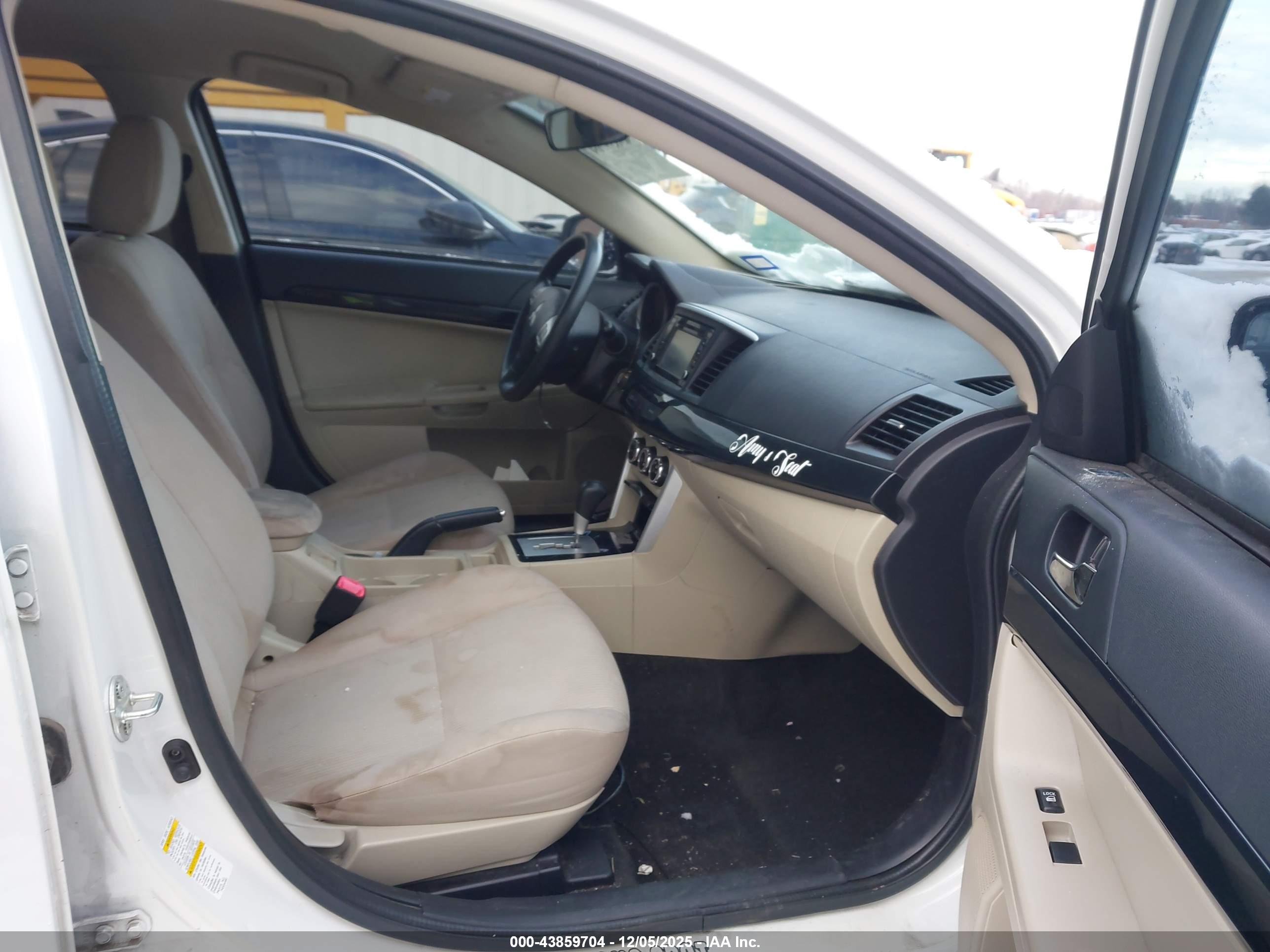 MITSUBISHI LANCER image 5