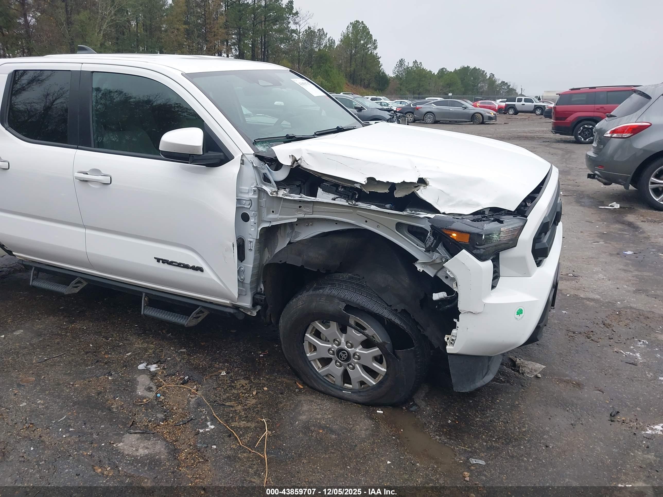 TOYOTA TACOMA image 6