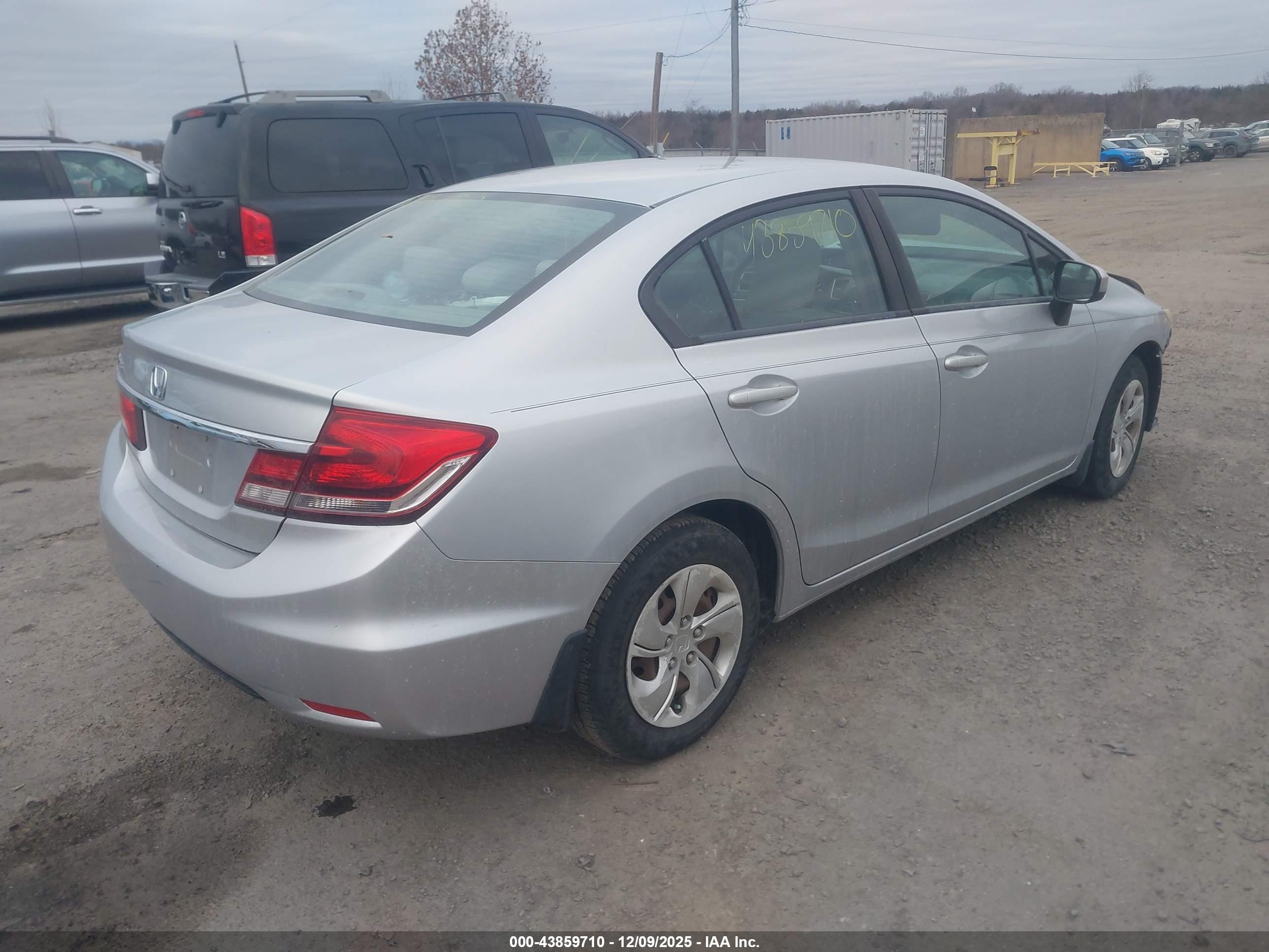 HONDA CIVIC image 4