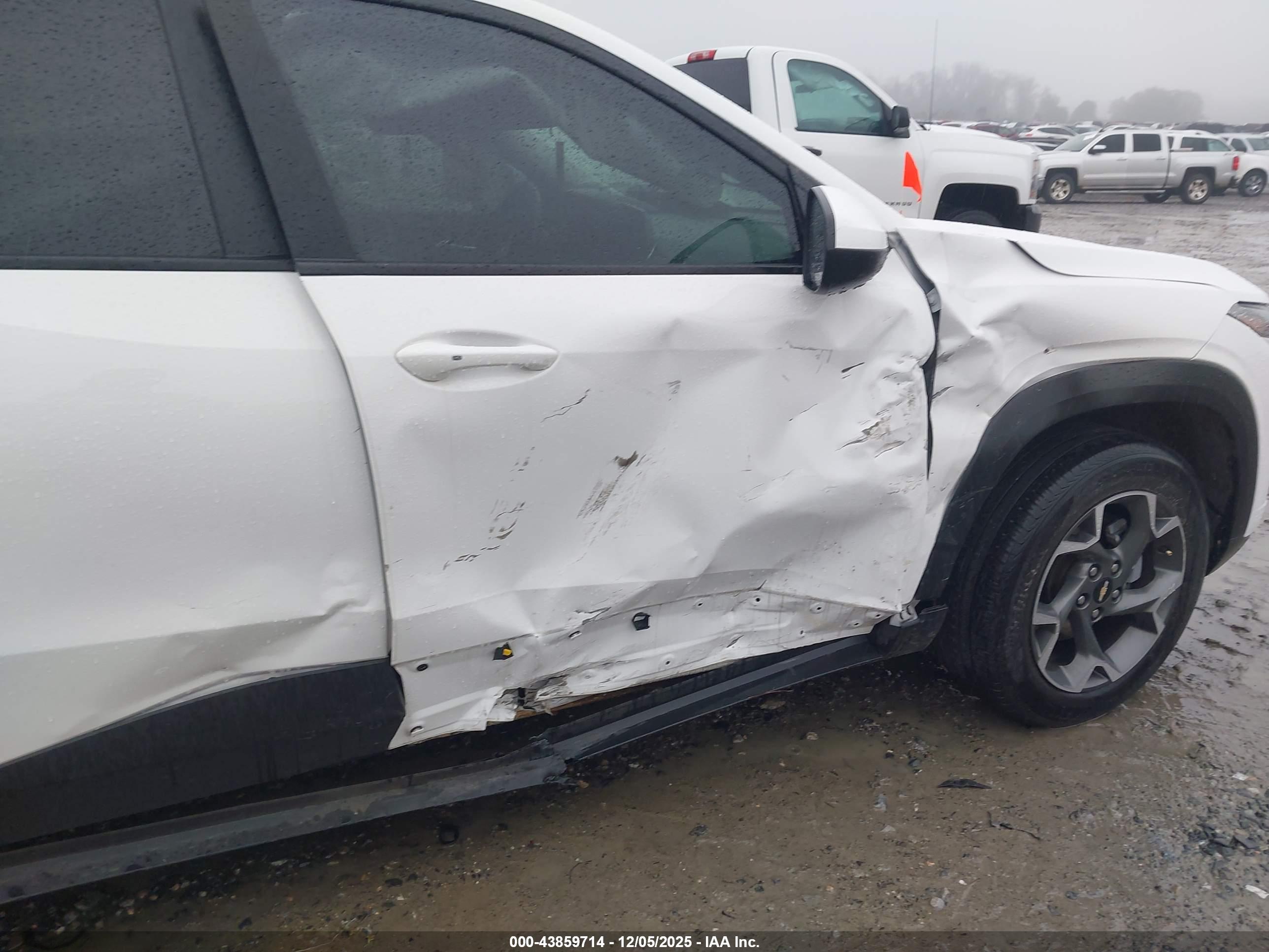 CHEVROLET TRAX image 6