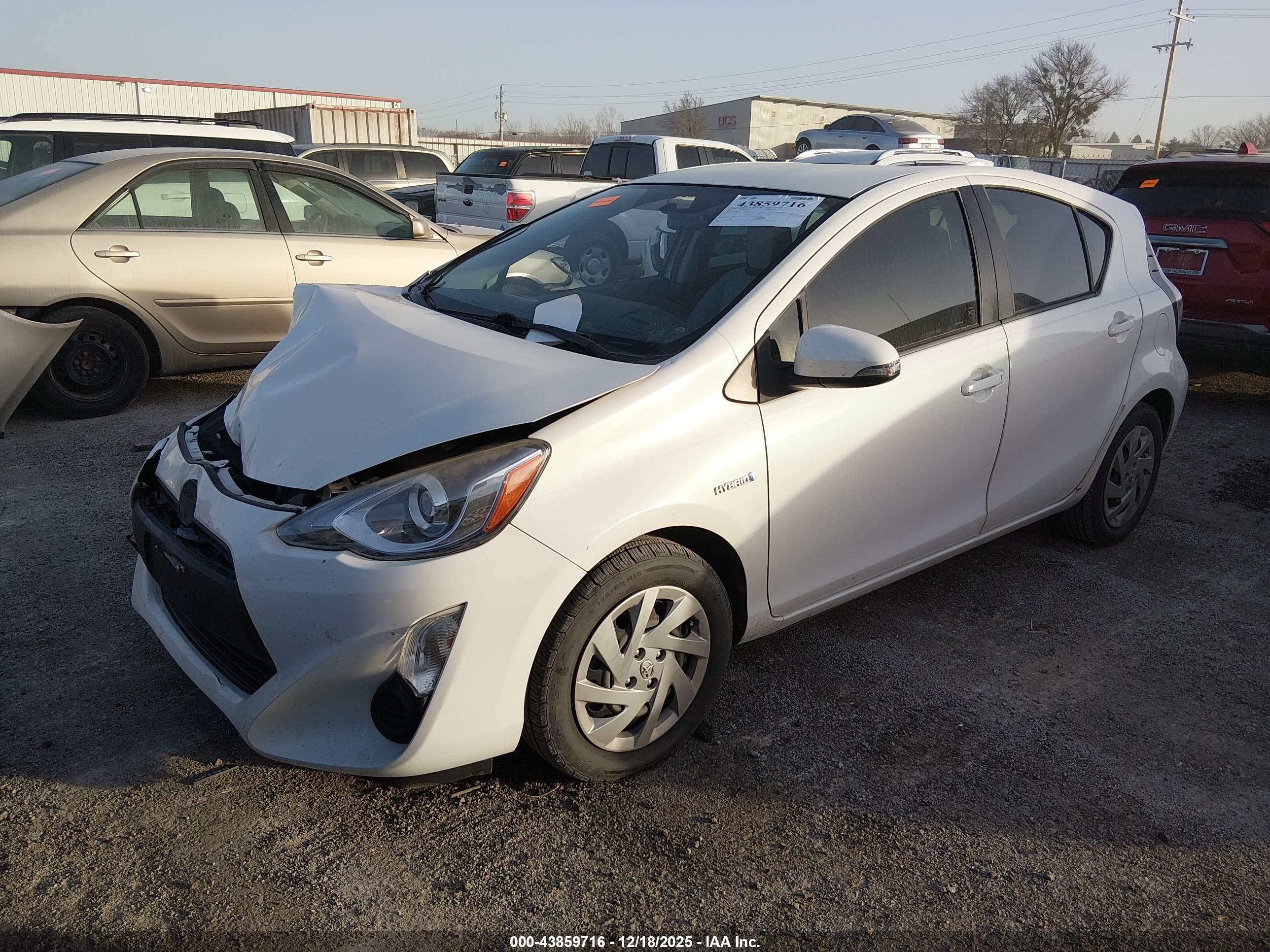 TOYOTA PRIUS image 2