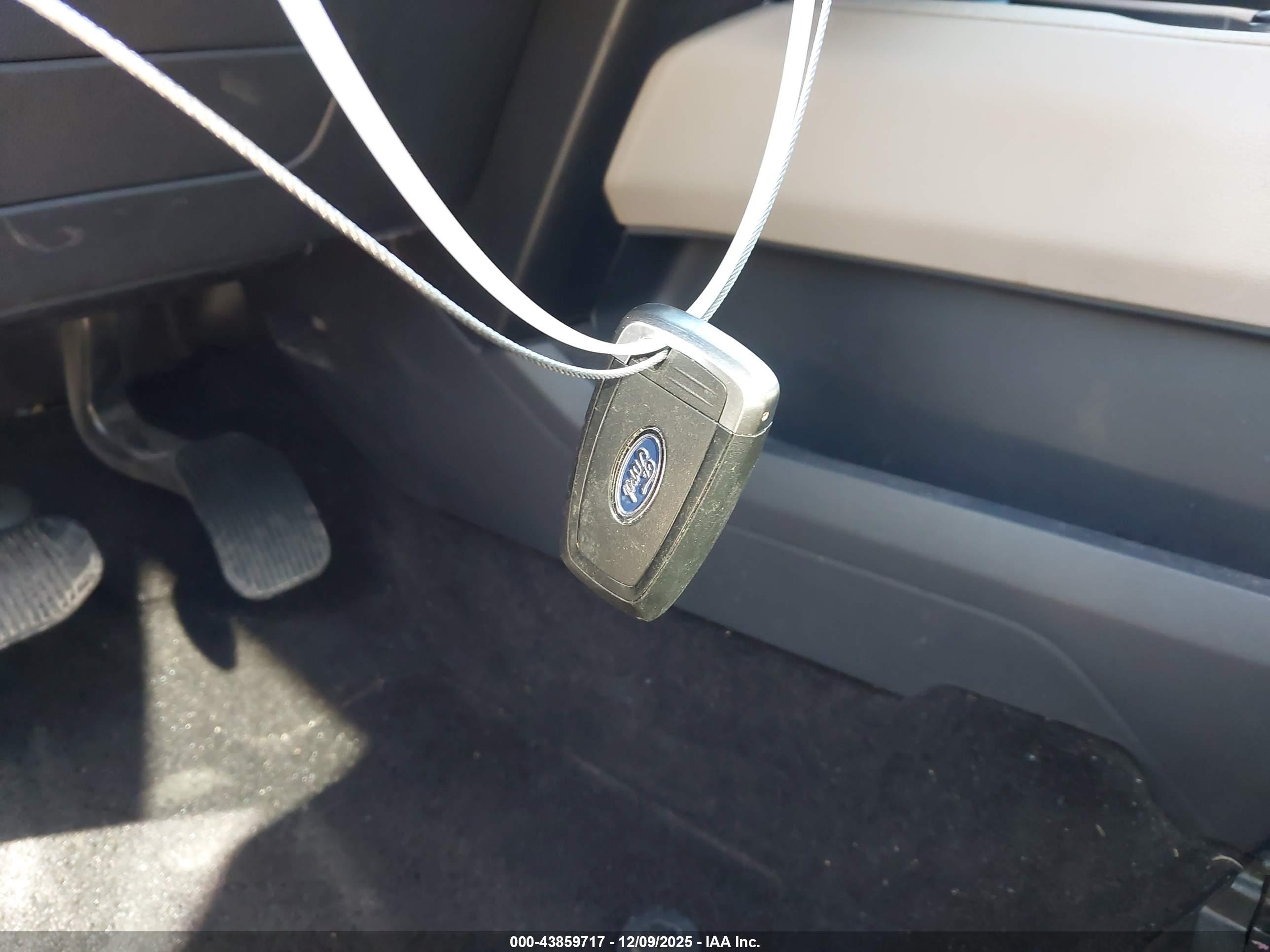 FORD EXPEDITION image 11