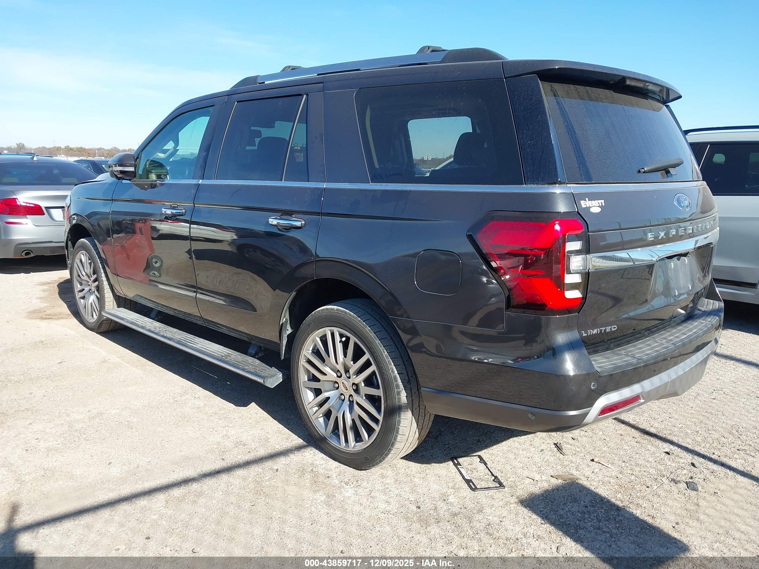 FORD EXPEDITION image 3
