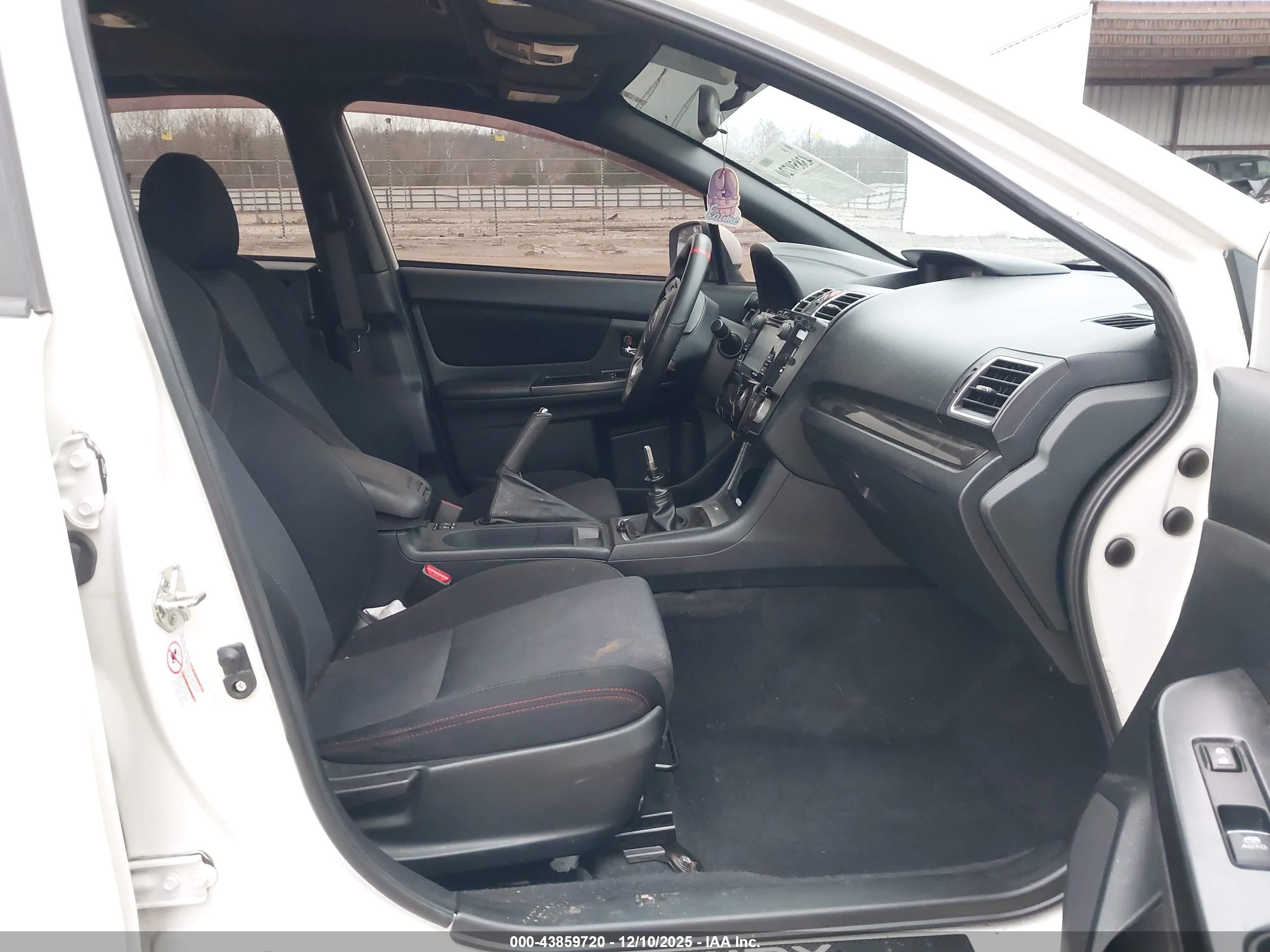 SUBARU WRX image 5