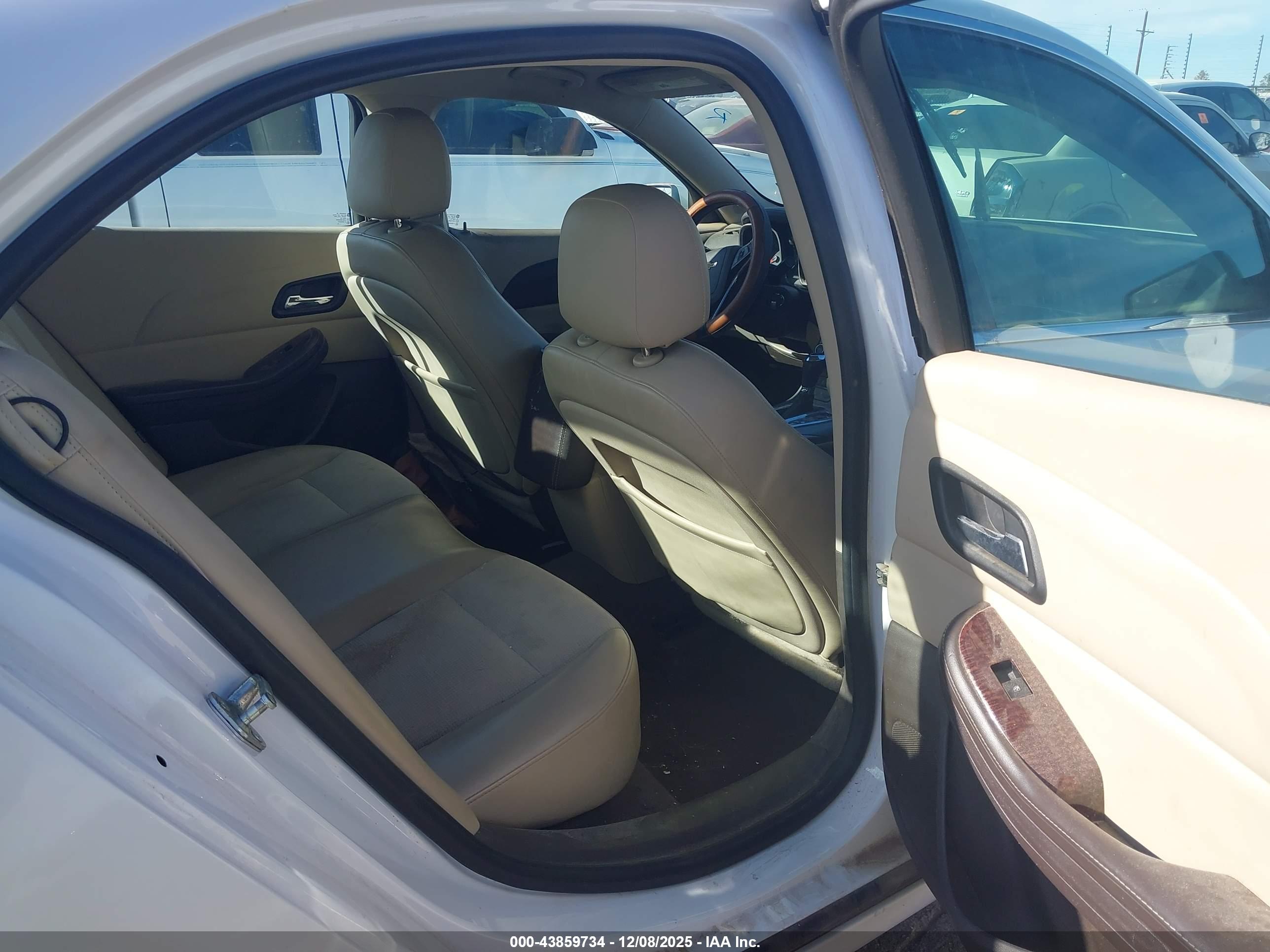 CHEVROLET MALIBU image 8