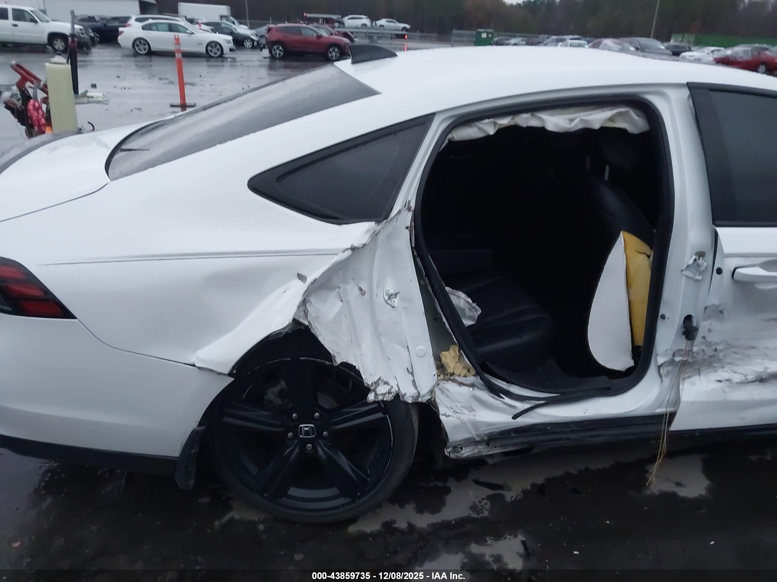 HONDA ACCORD image 6