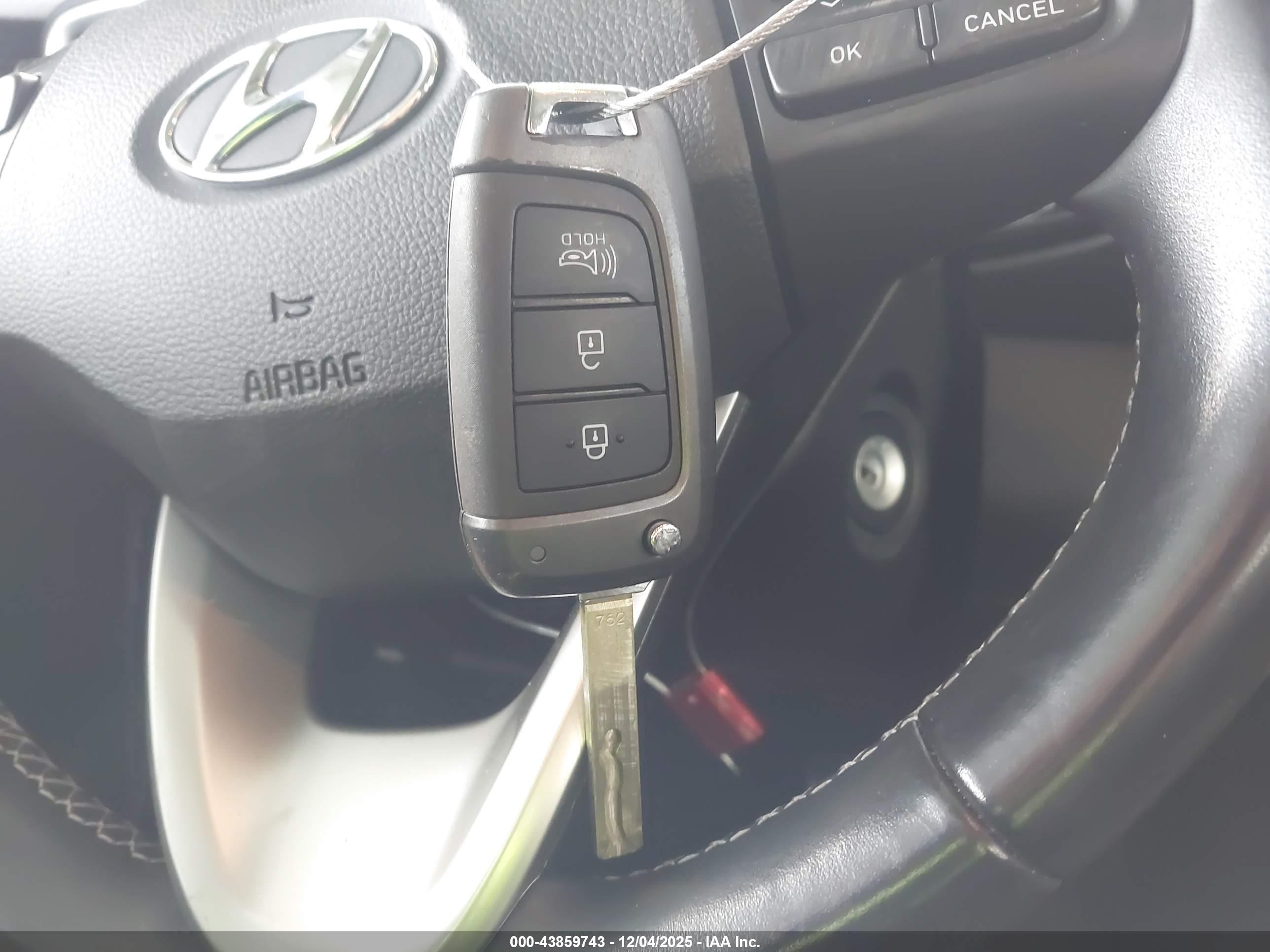 HYUNDAI VENUE image 11