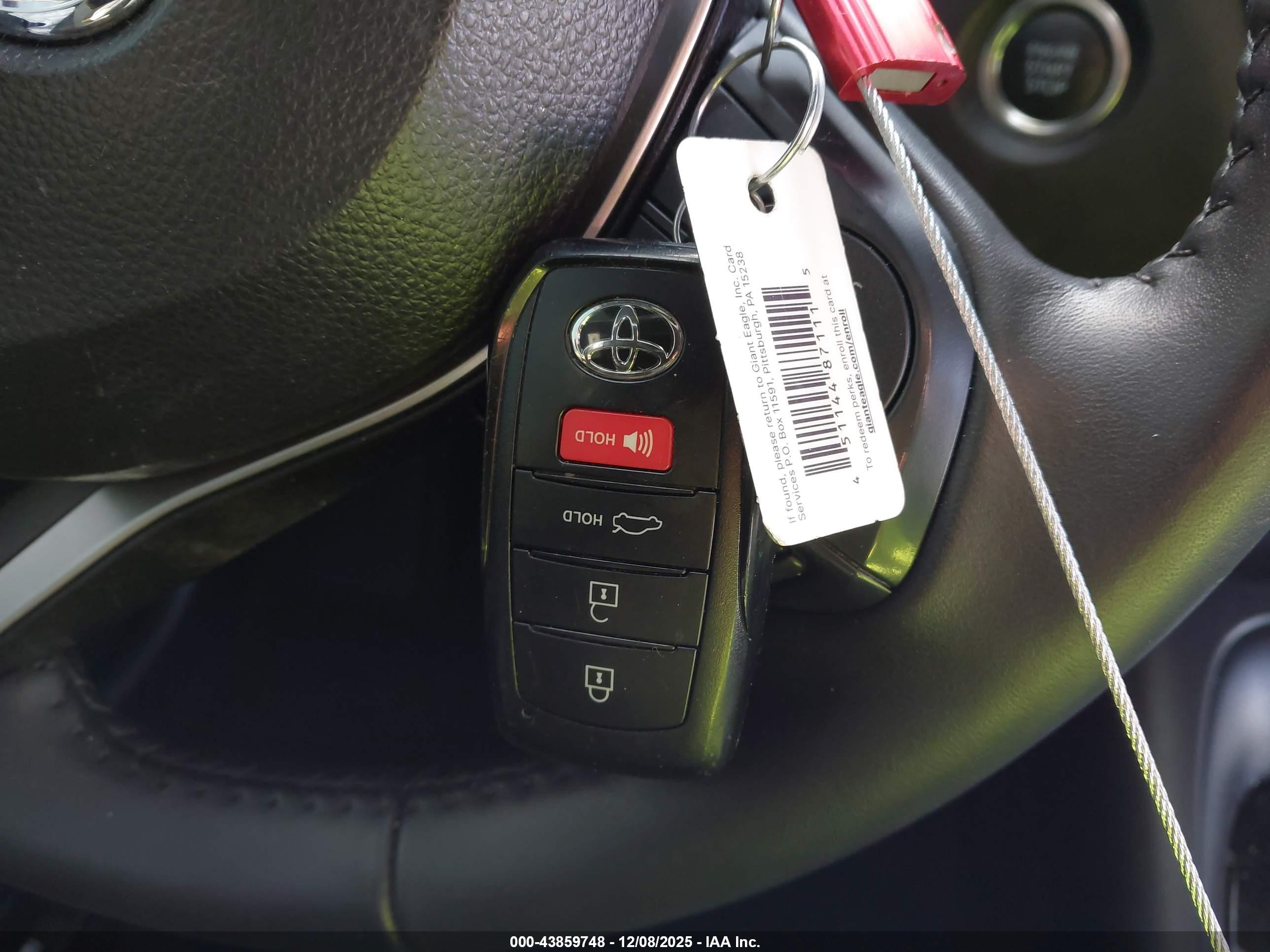 TOYOTA COROLLA image 11