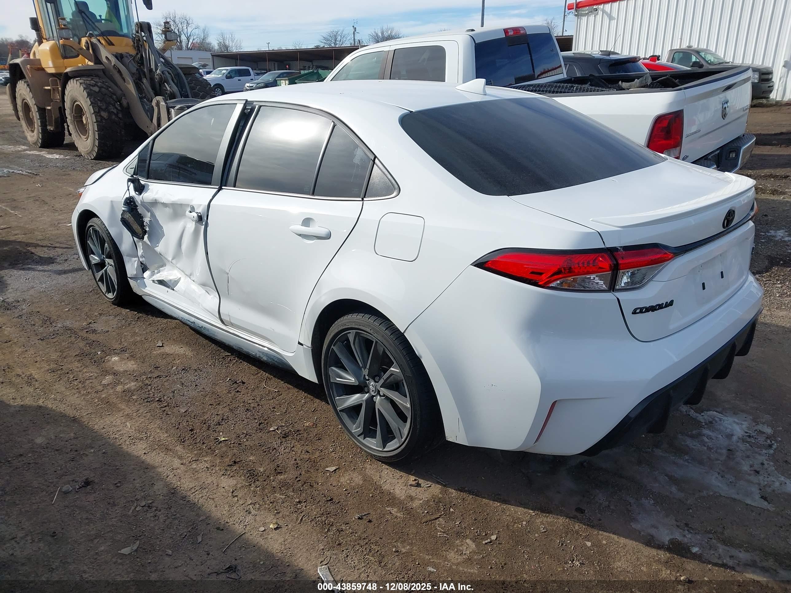 TOYOTA COROLLA image 3