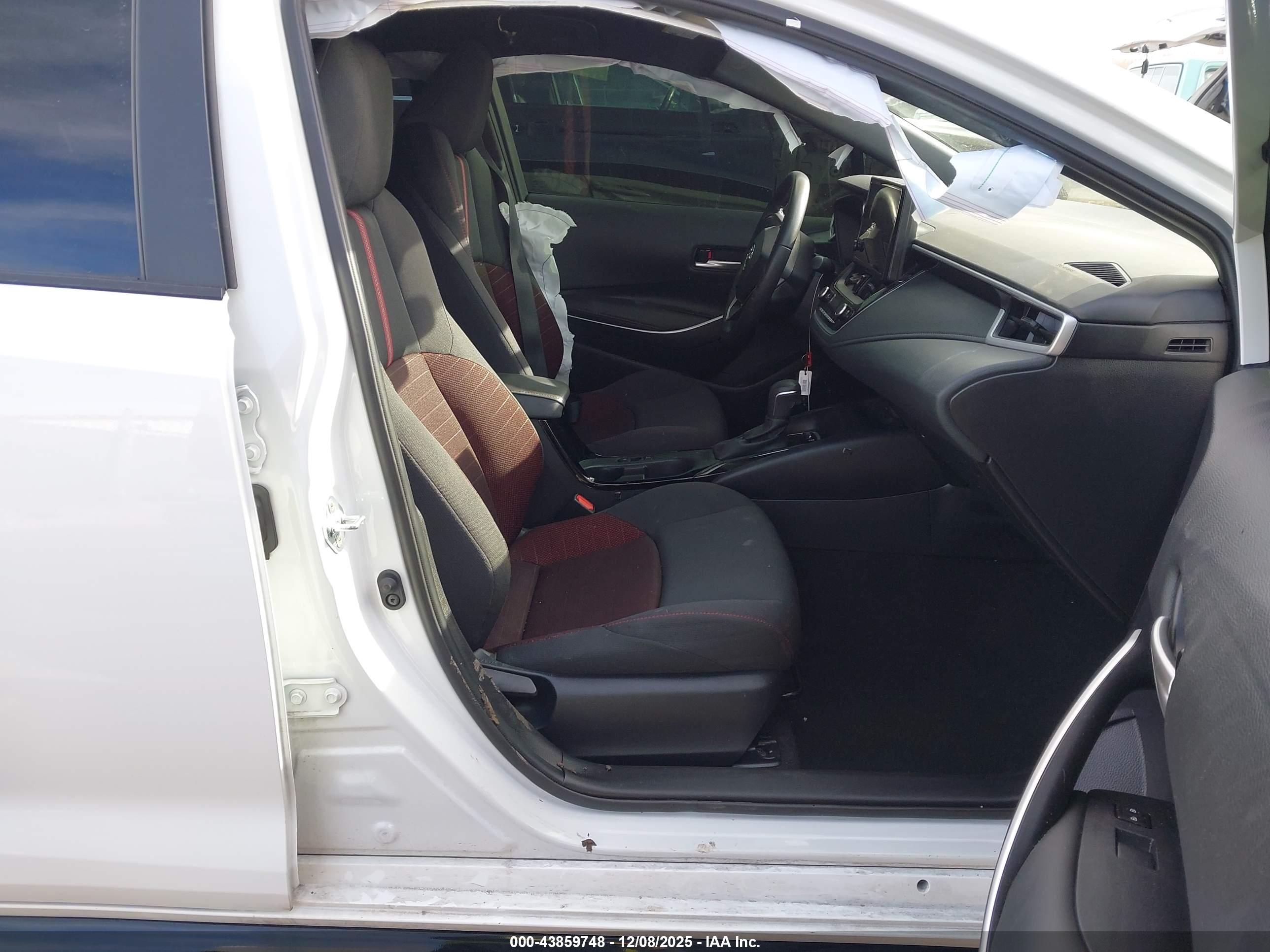 TOYOTA COROLLA image 5