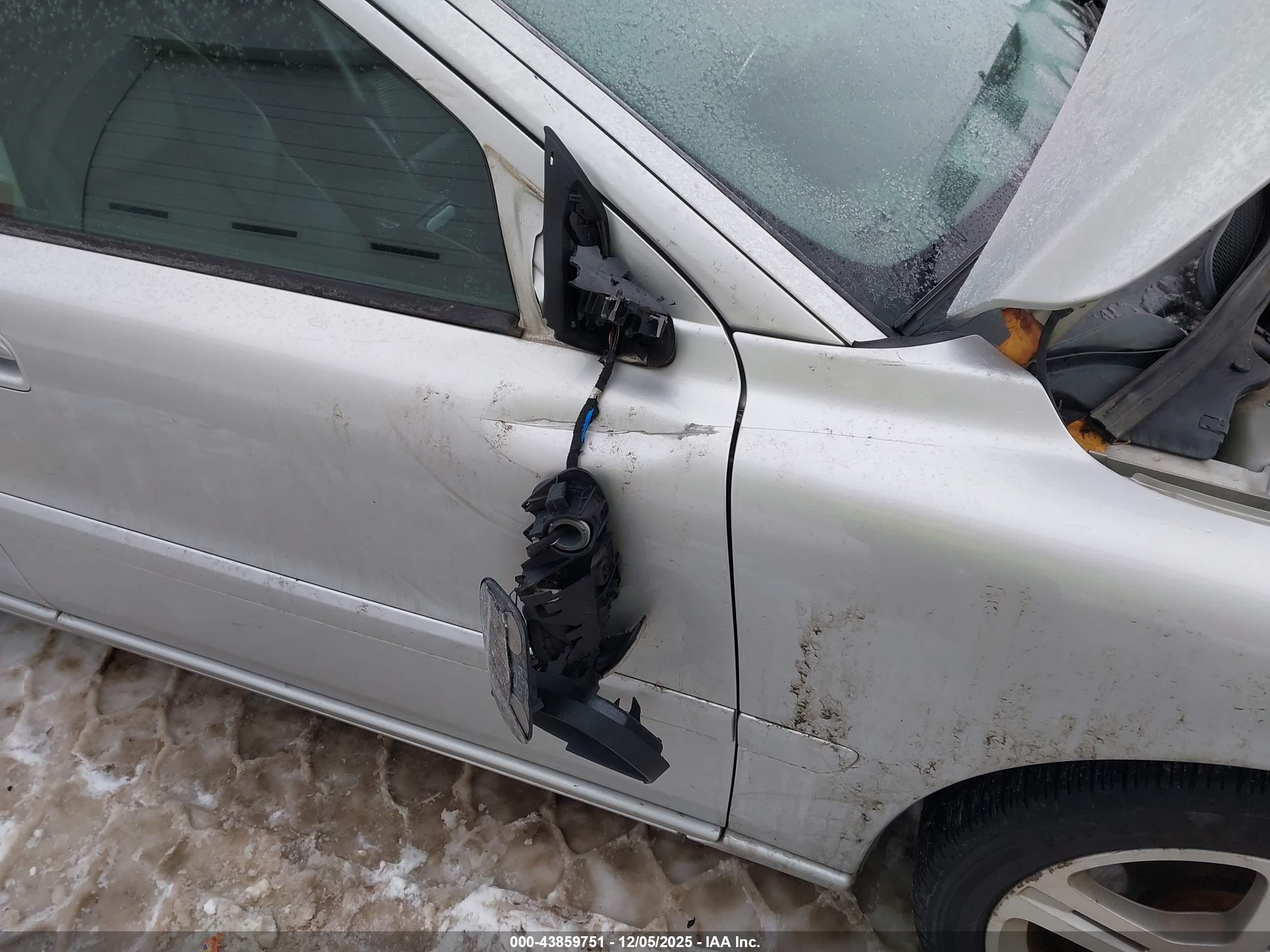 VOLVO S60 image 6