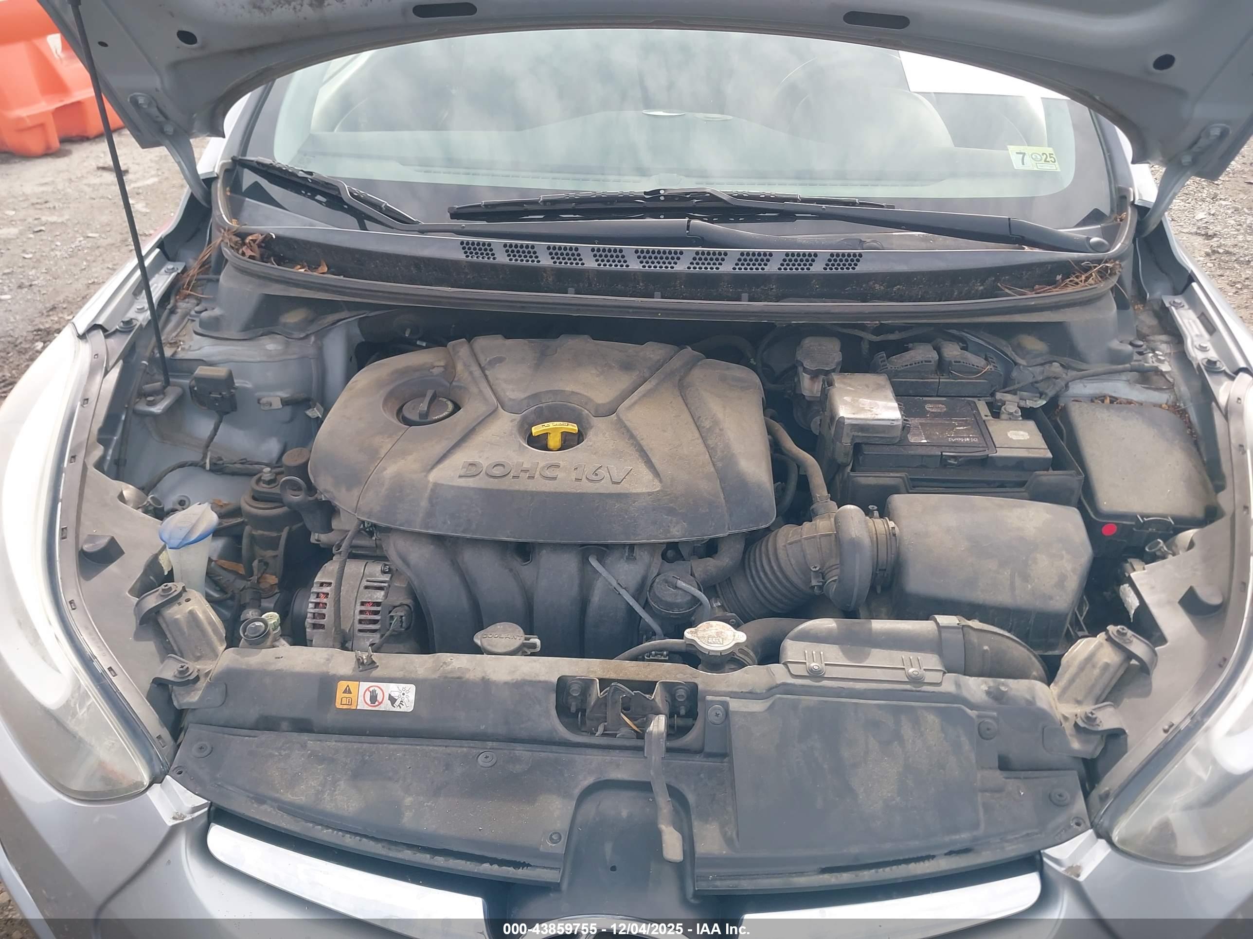 HYUNDAI ELANTRA image 10