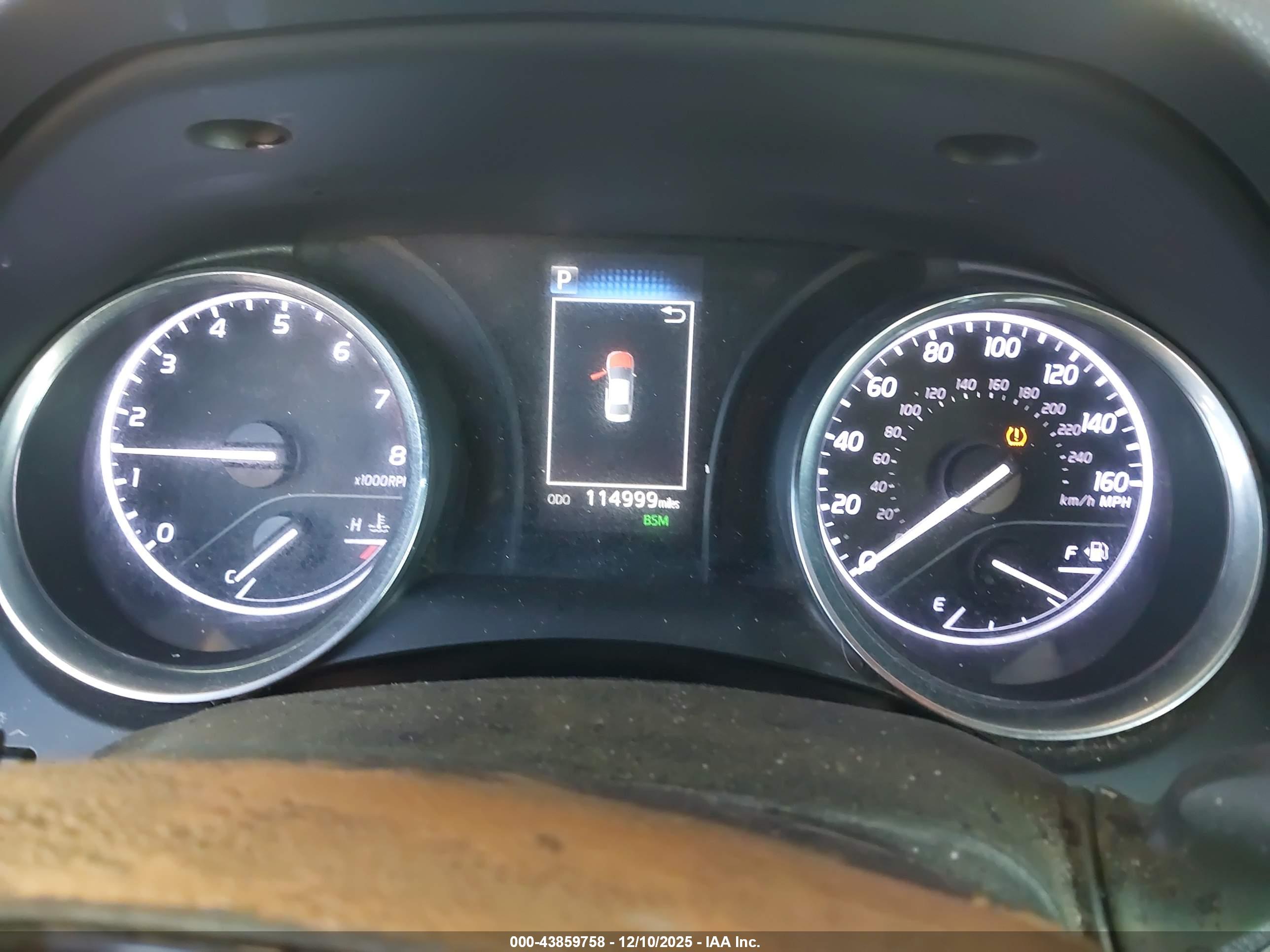 TOYOTA CAMRY image 7
