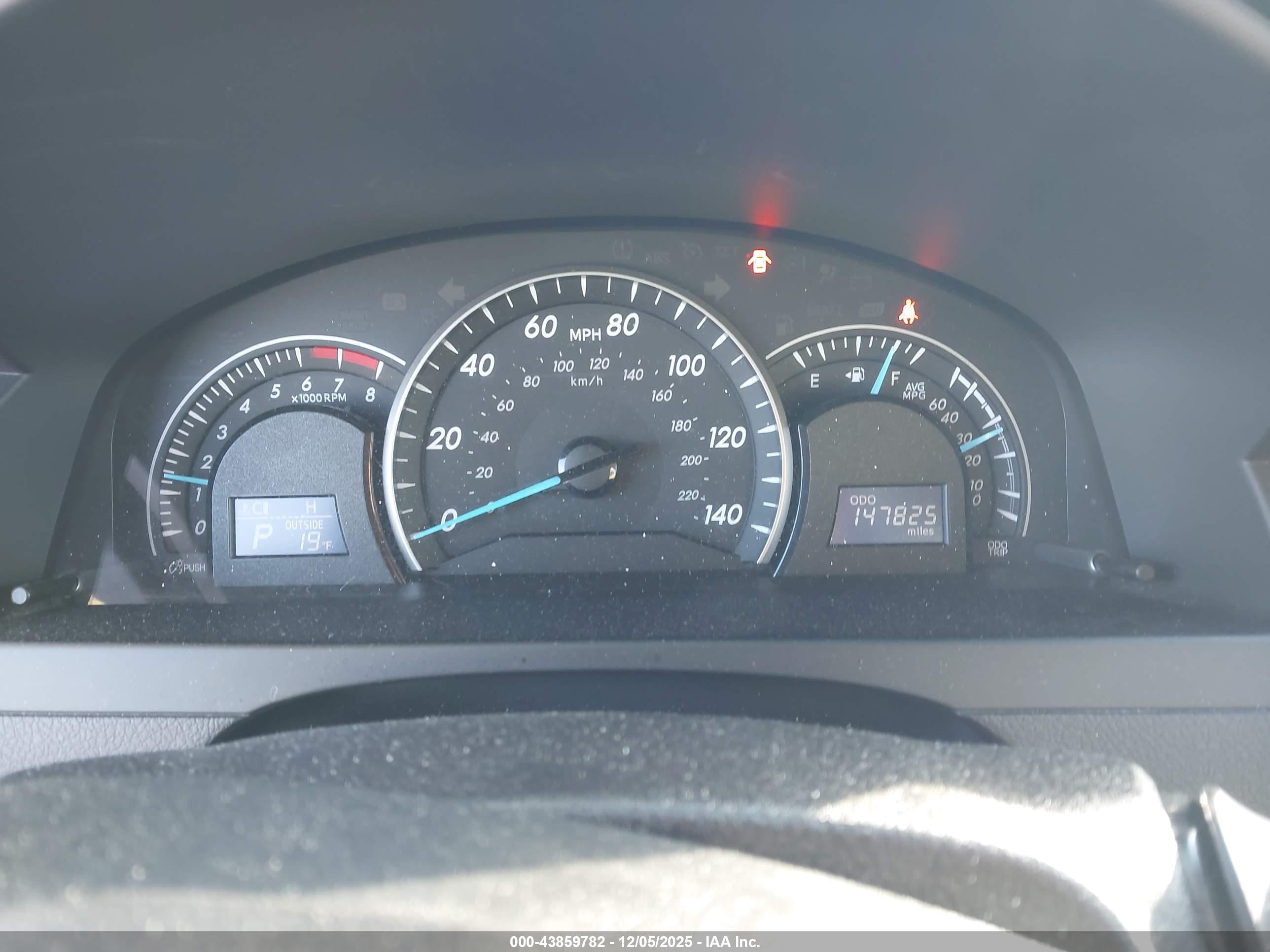 TOYOTA CAMRY image 7