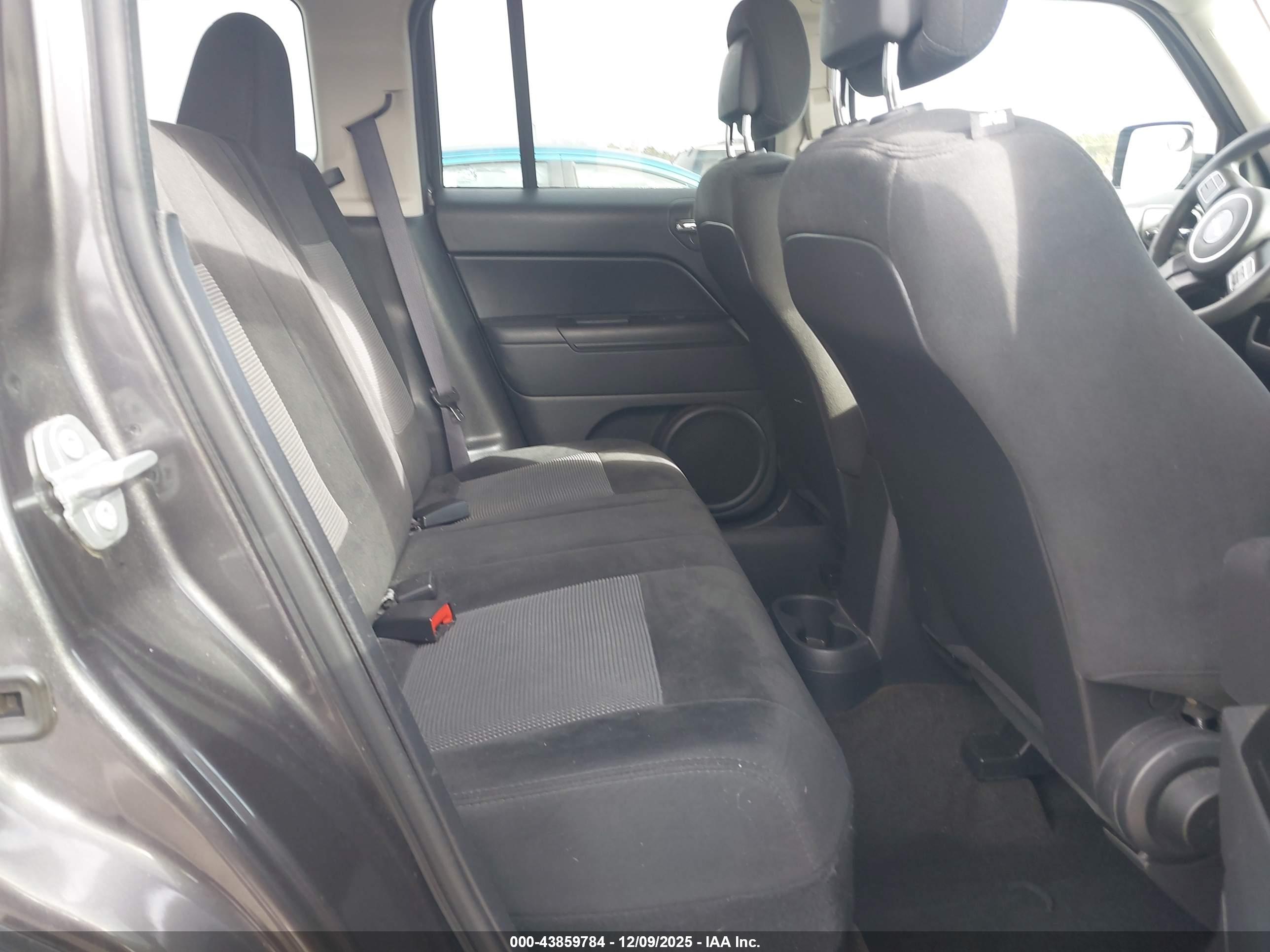 JEEP PATRIOT image 8