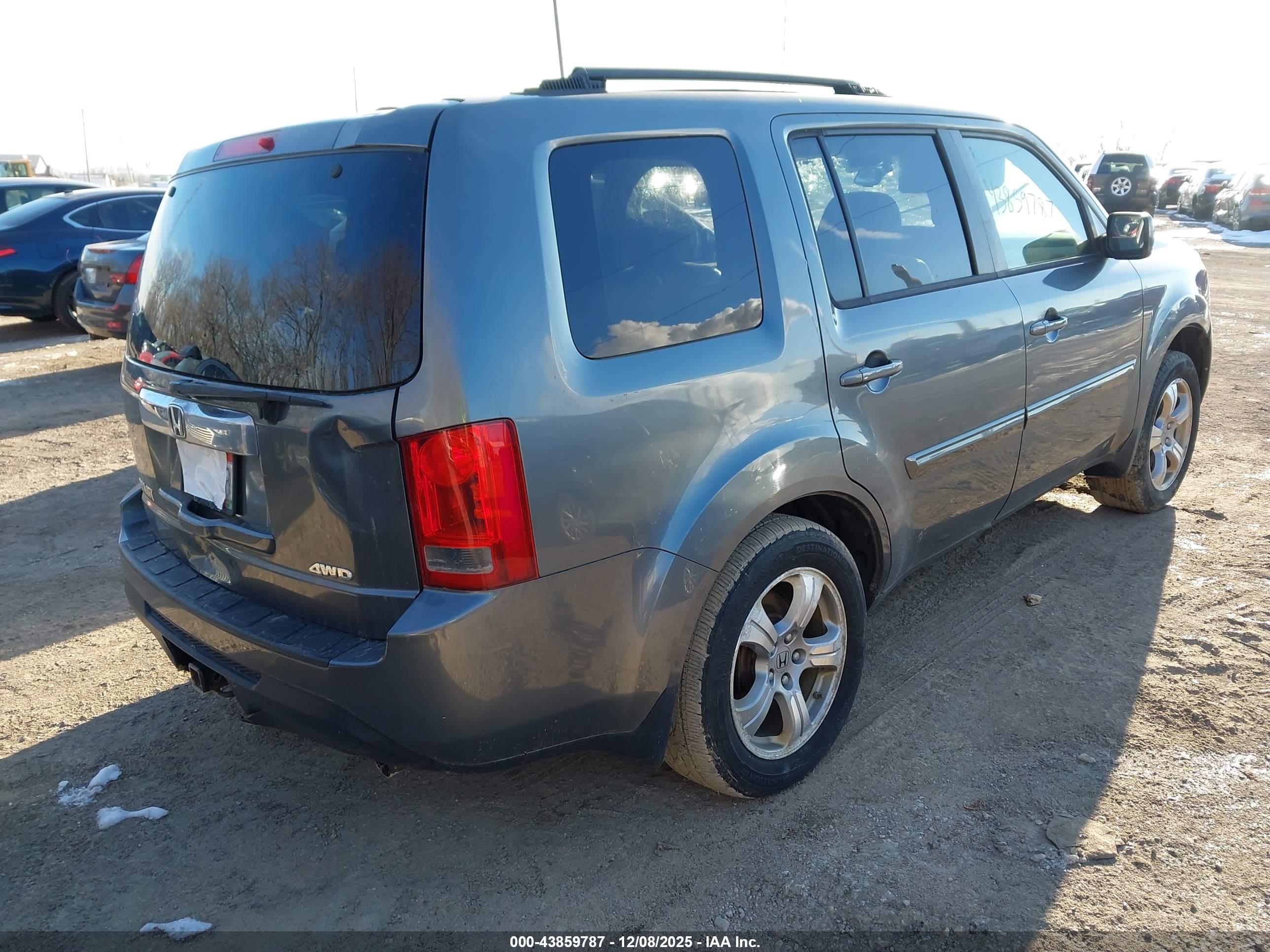 HONDA PILOT image 4