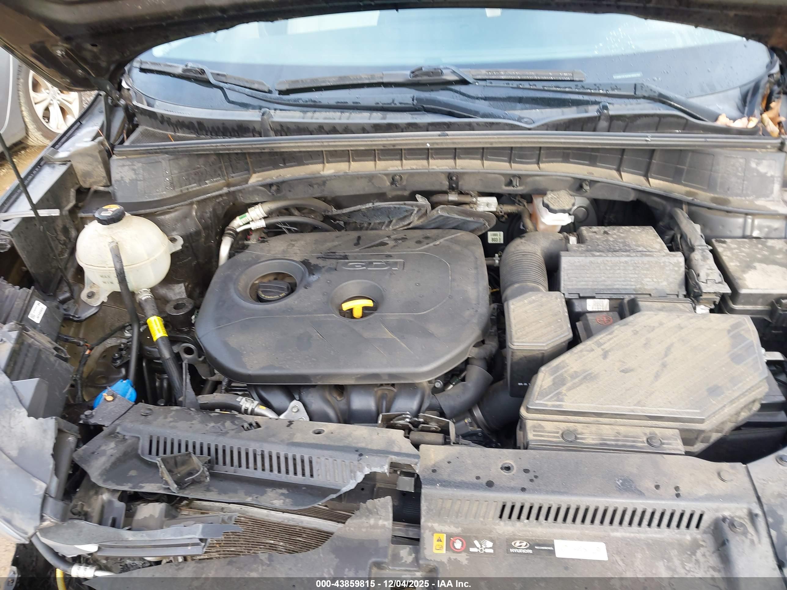 HYUNDAI TUCSON image 10