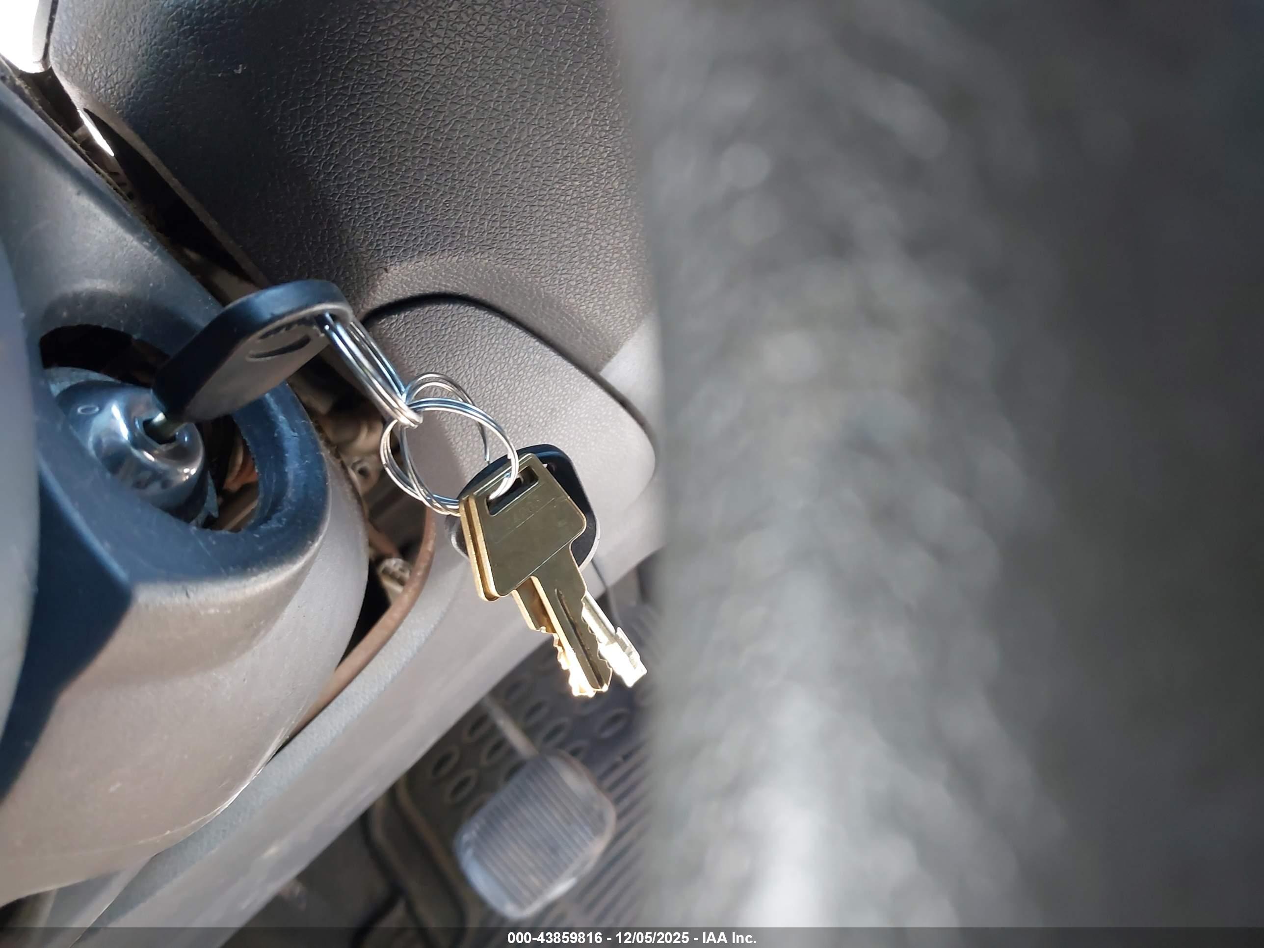 FORD TRANSIT image 11