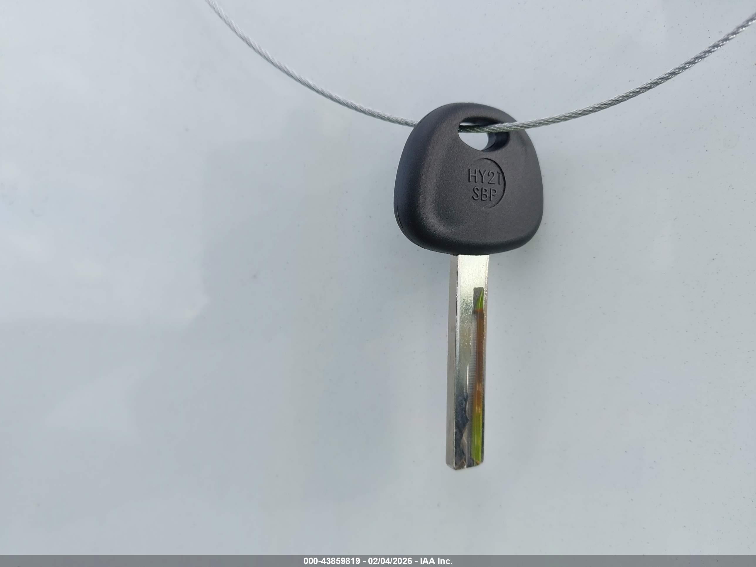 HYUNDAI SANTA image 11