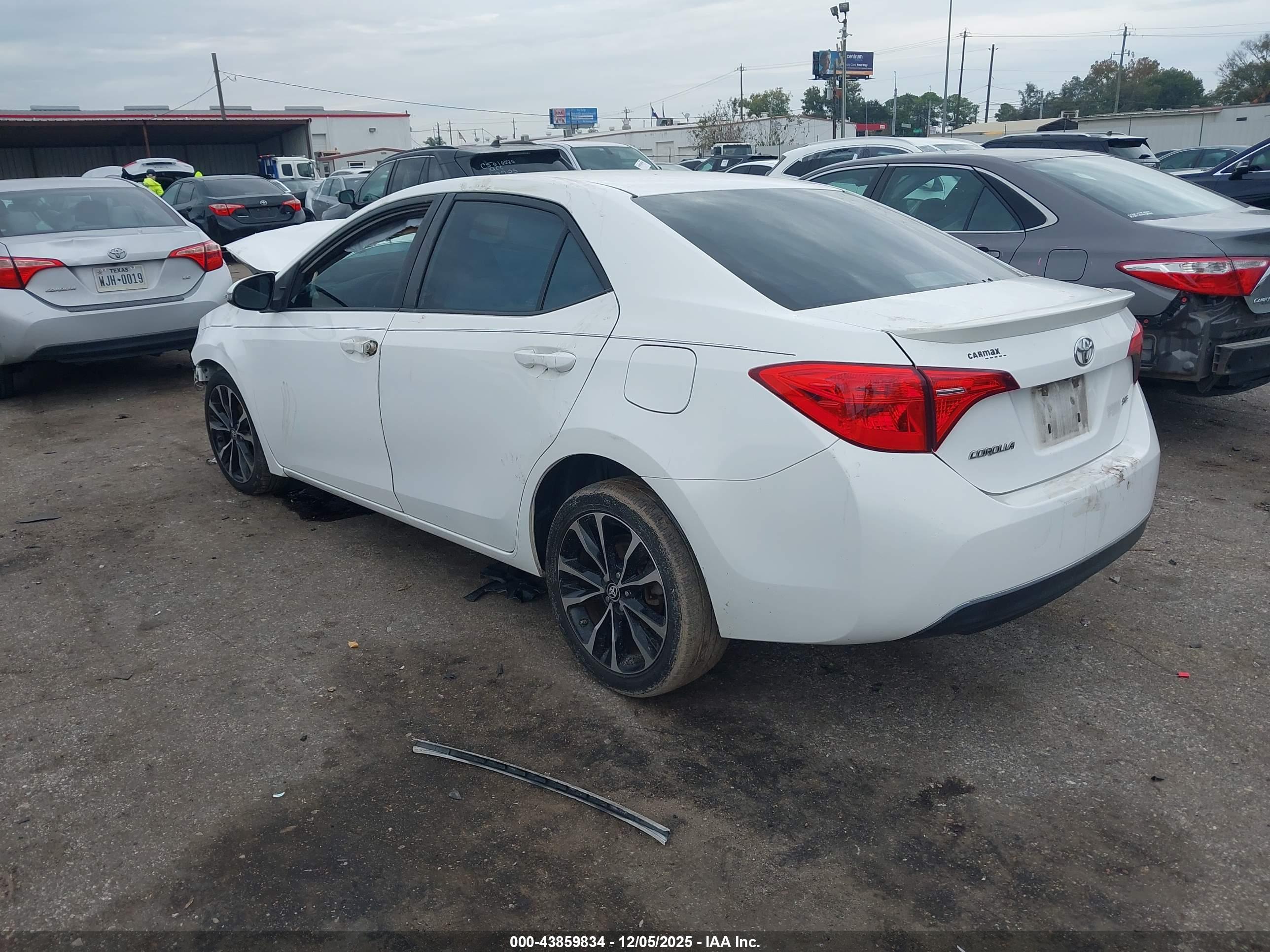 TOYOTA COROLLA image 3