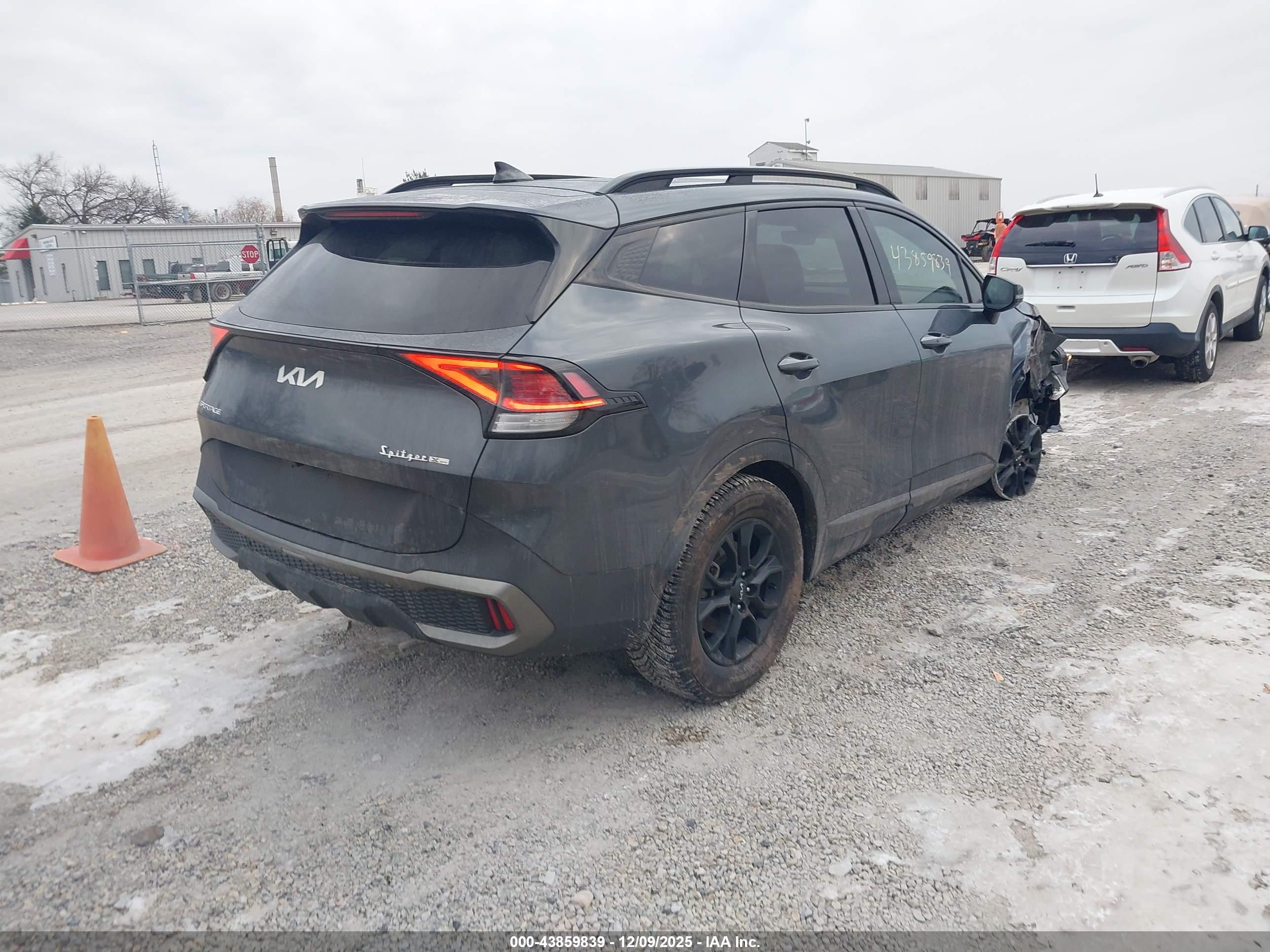 KIA SPORTAGE image 4