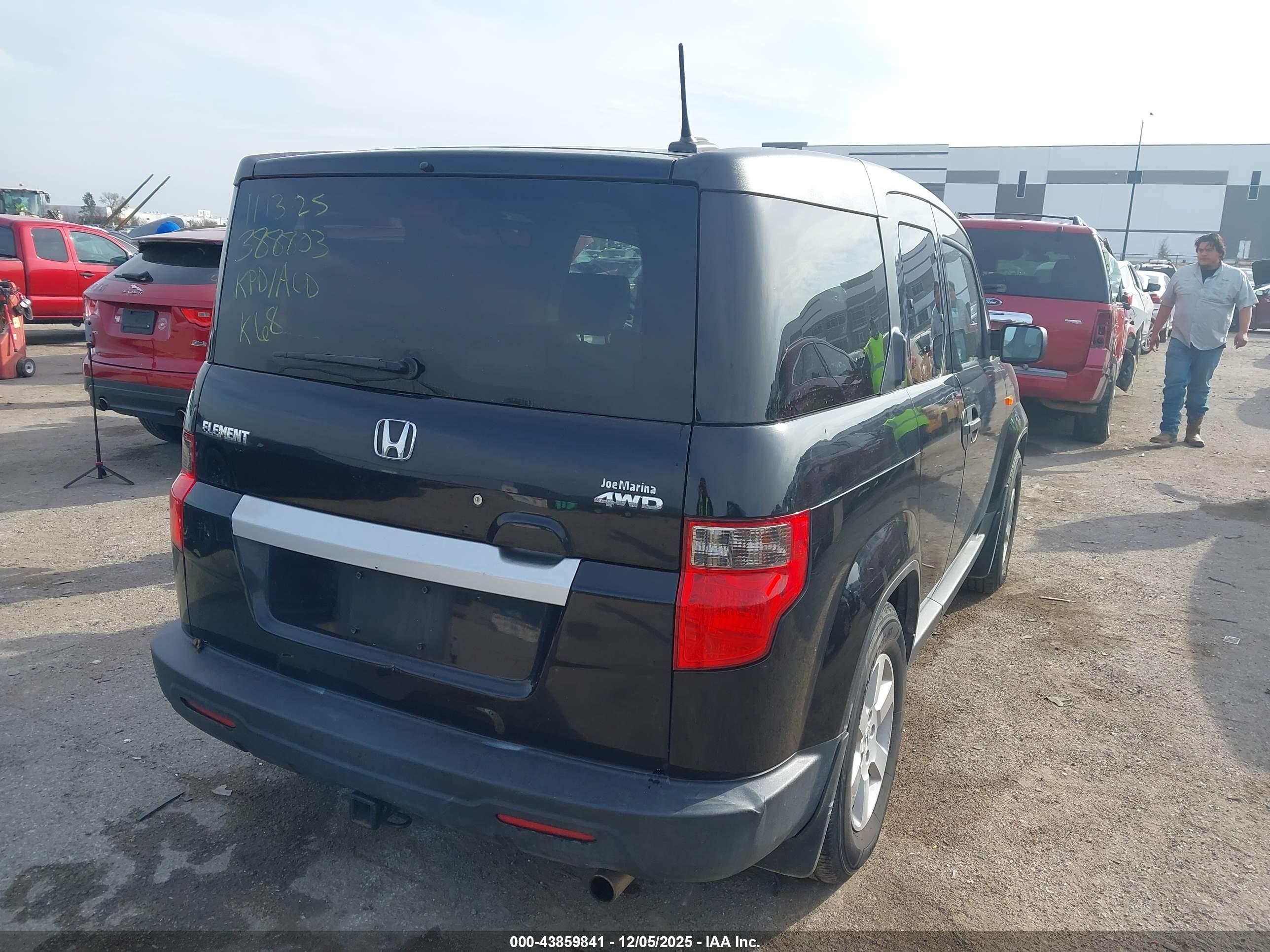 HONDA ELEMENT image 4