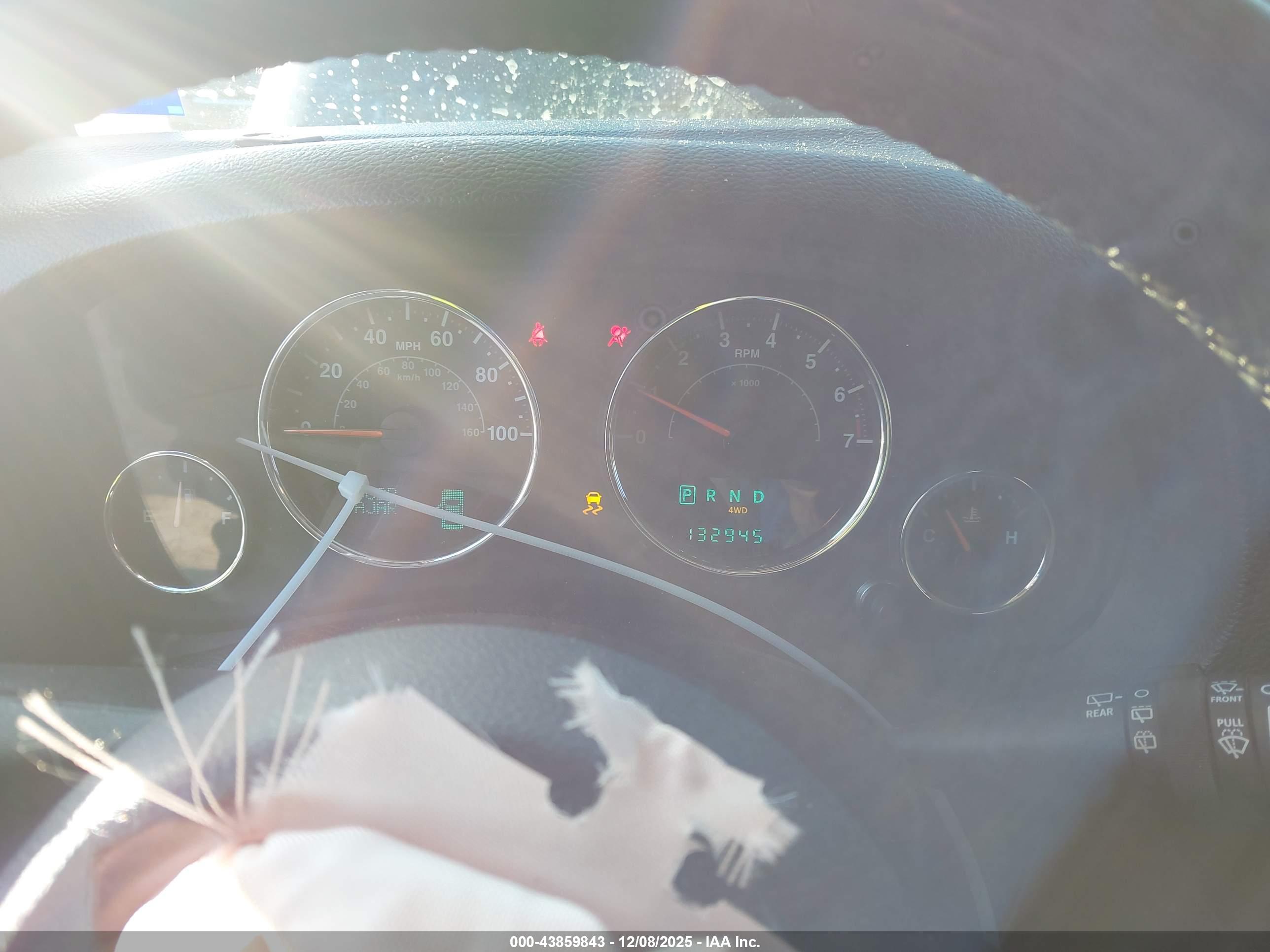JEEP WRANGLER image 7