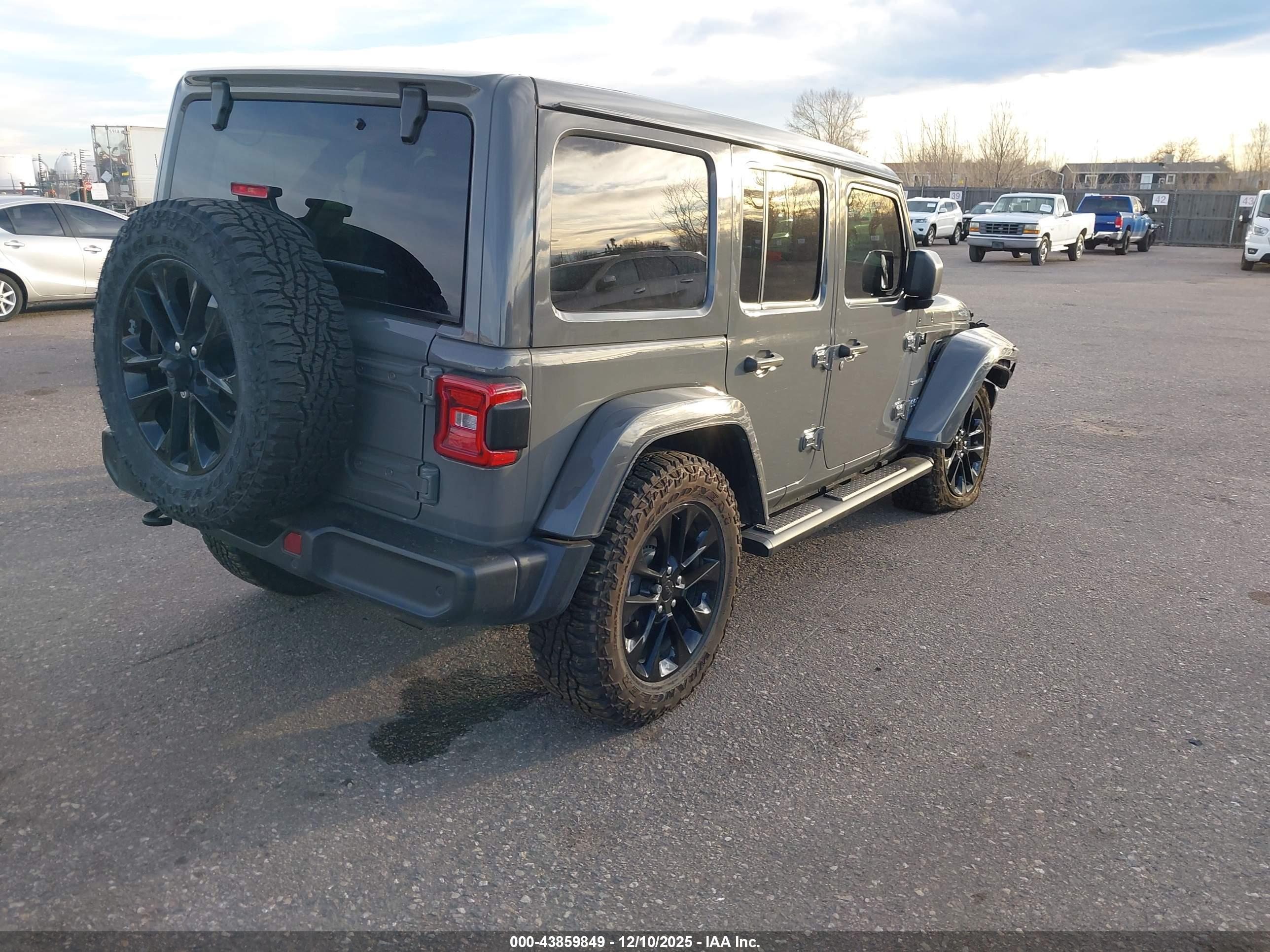 JEEP WRANGLER image 4