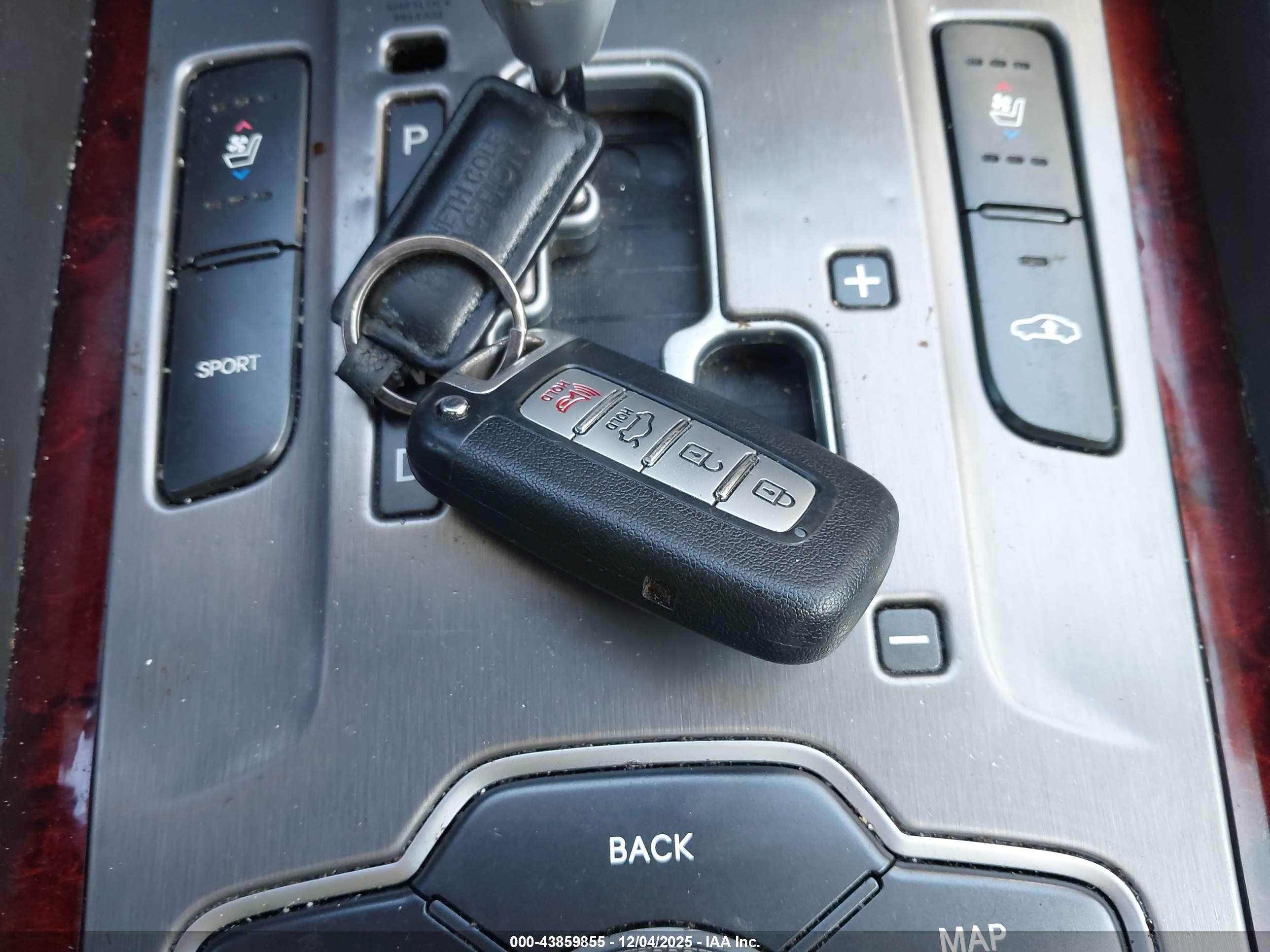HYUNDAI EQUUS image 11