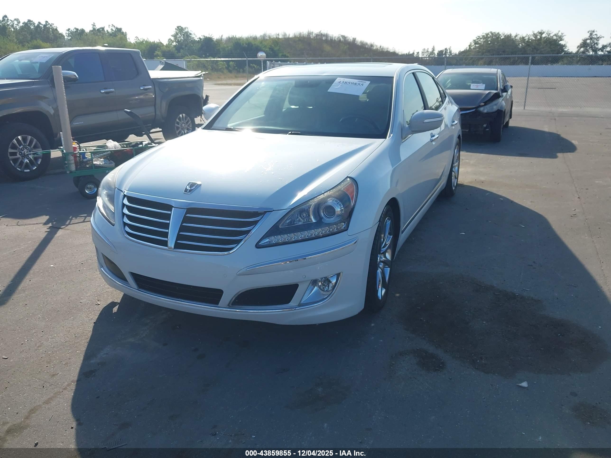 HYUNDAI EQUUS image 2