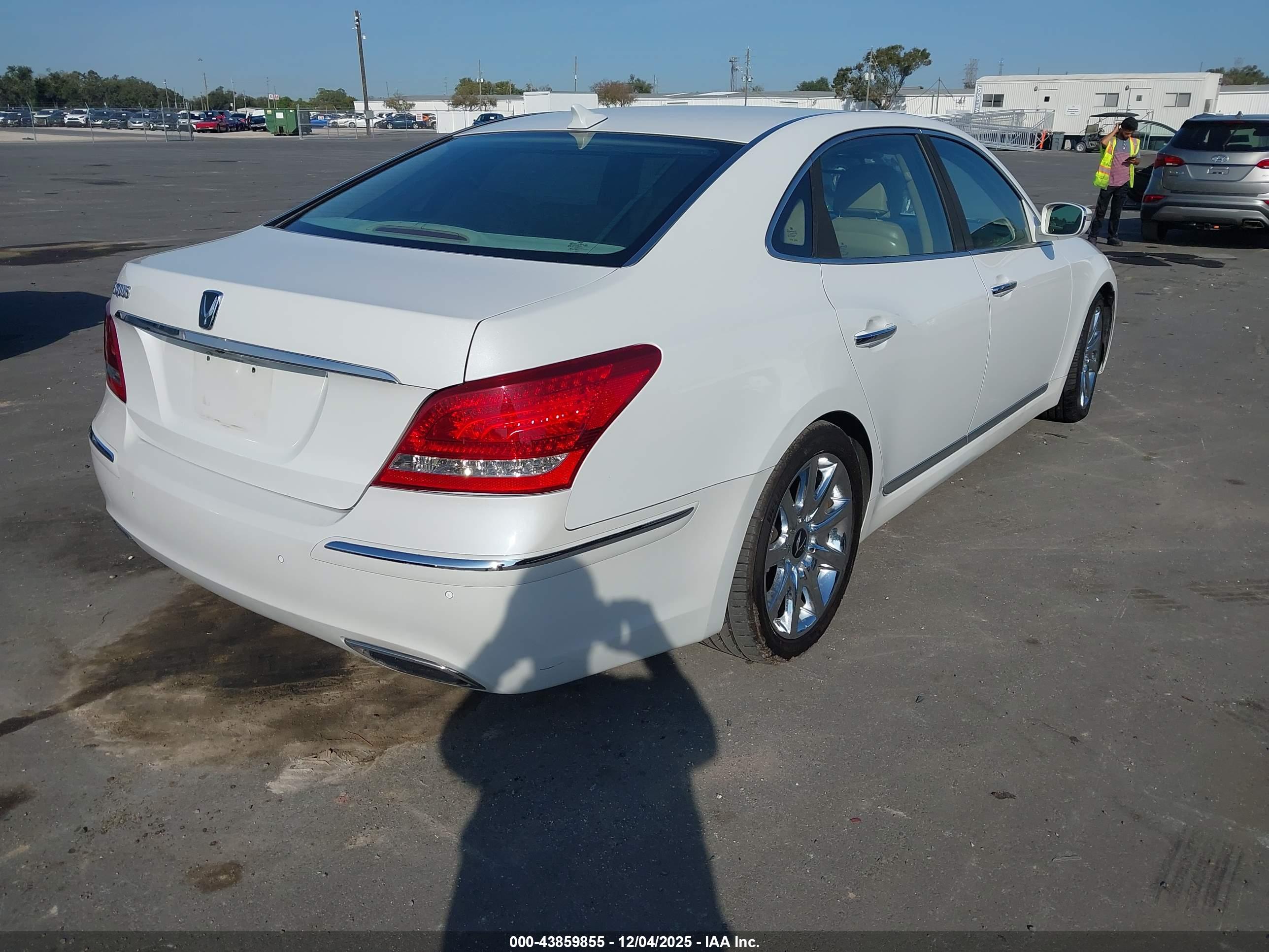 HYUNDAI EQUUS image 4