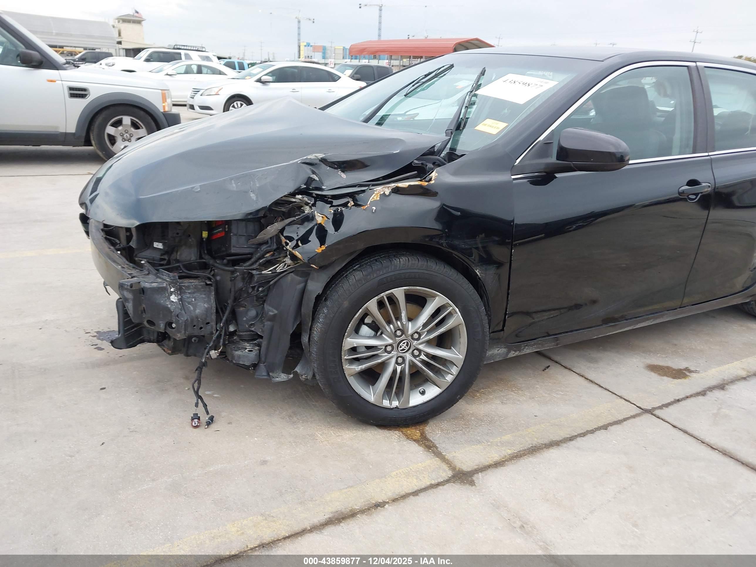 TOYOTA CAMRY image 6