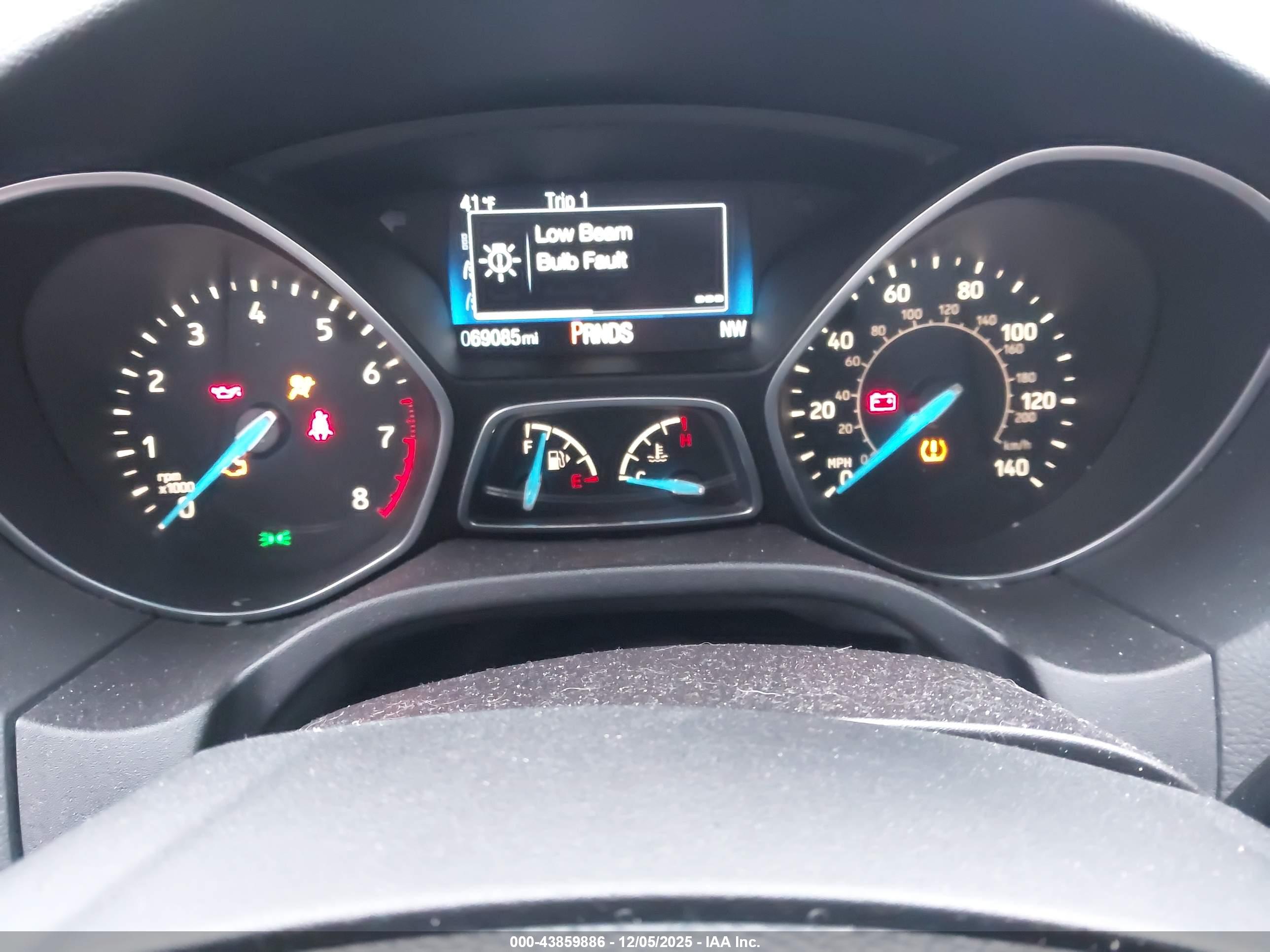 FORD FOCUS image 7