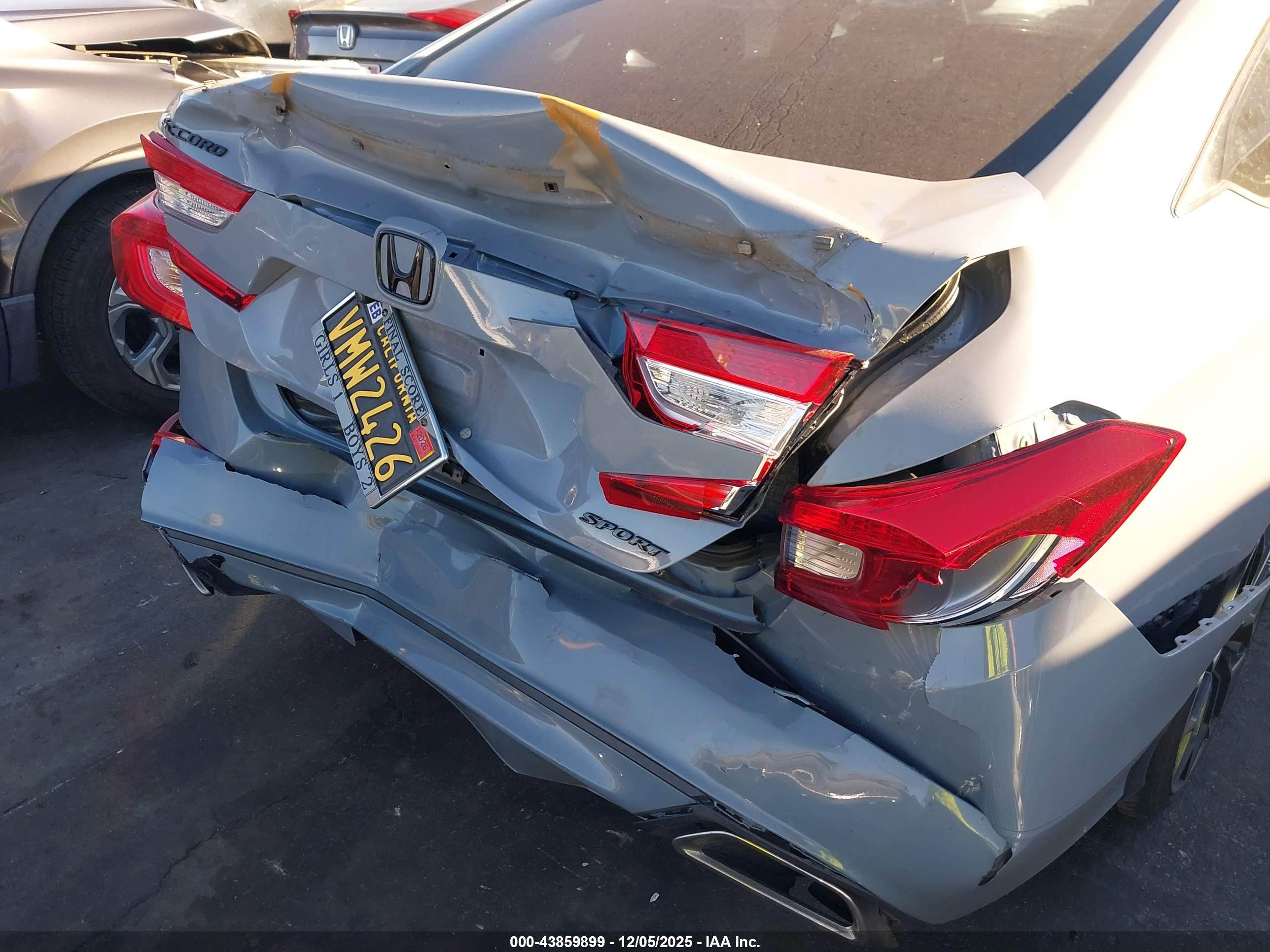 HONDA ACCORD image 6