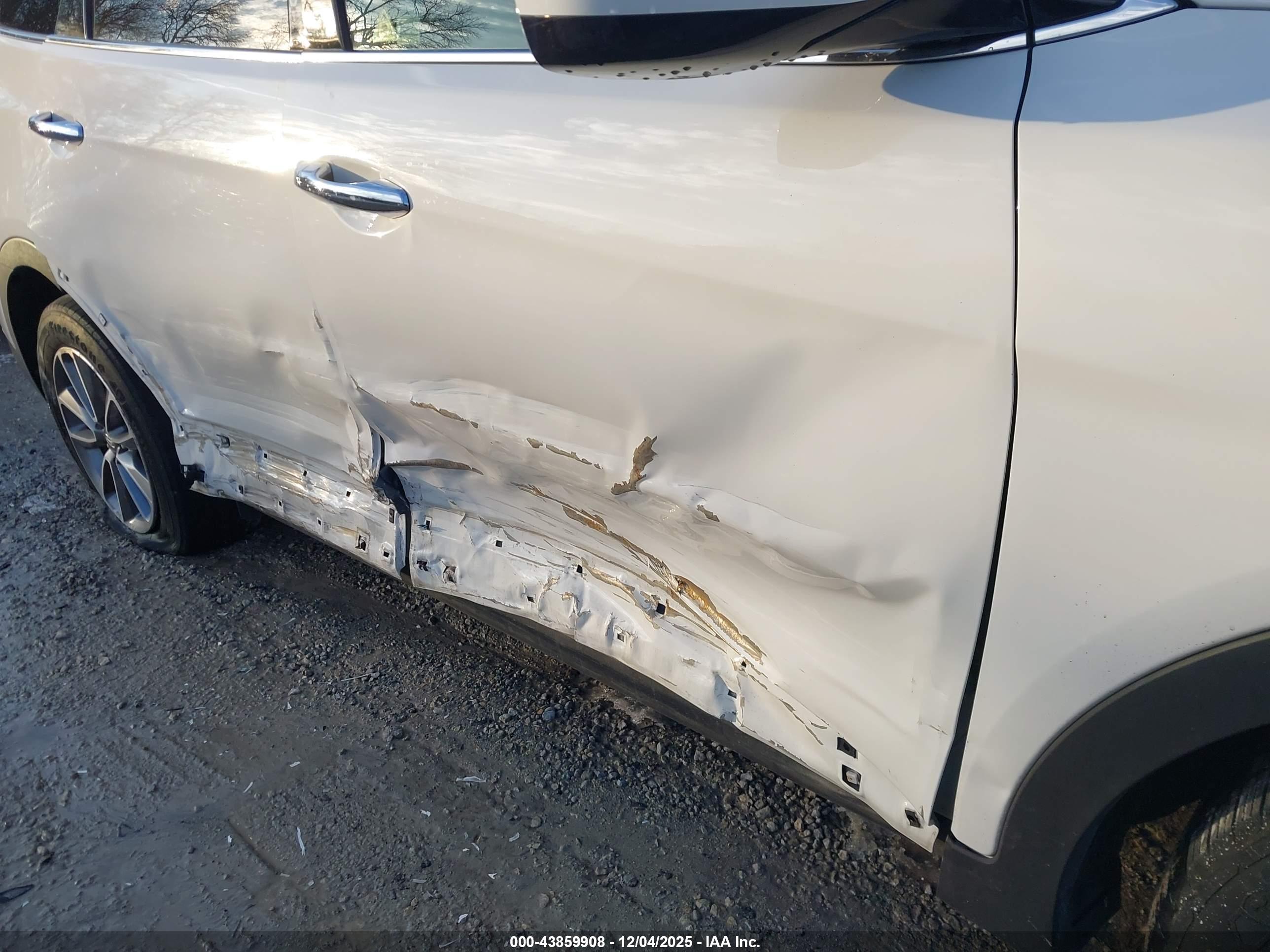 HYUNDAI SANTA image 6