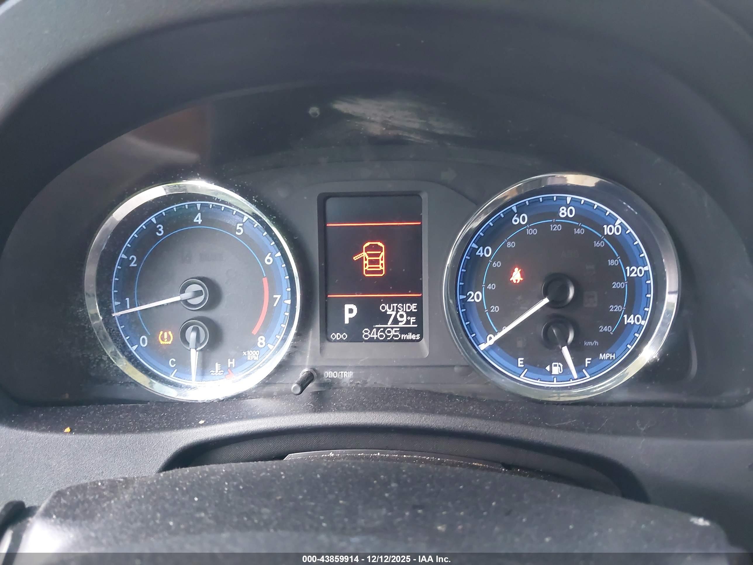 TOYOTA COROLLA image 7