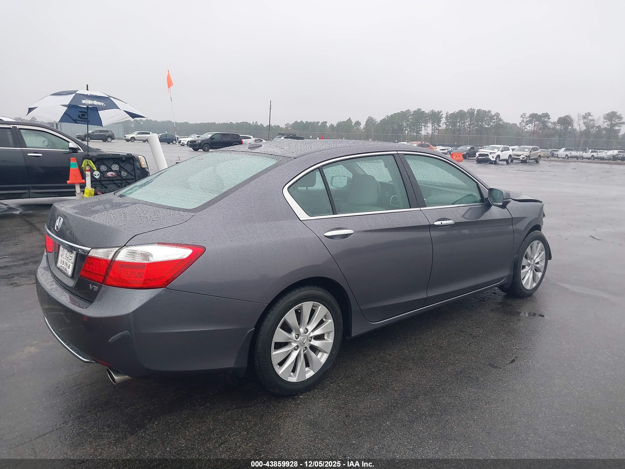 HONDA ACCORD image 4
