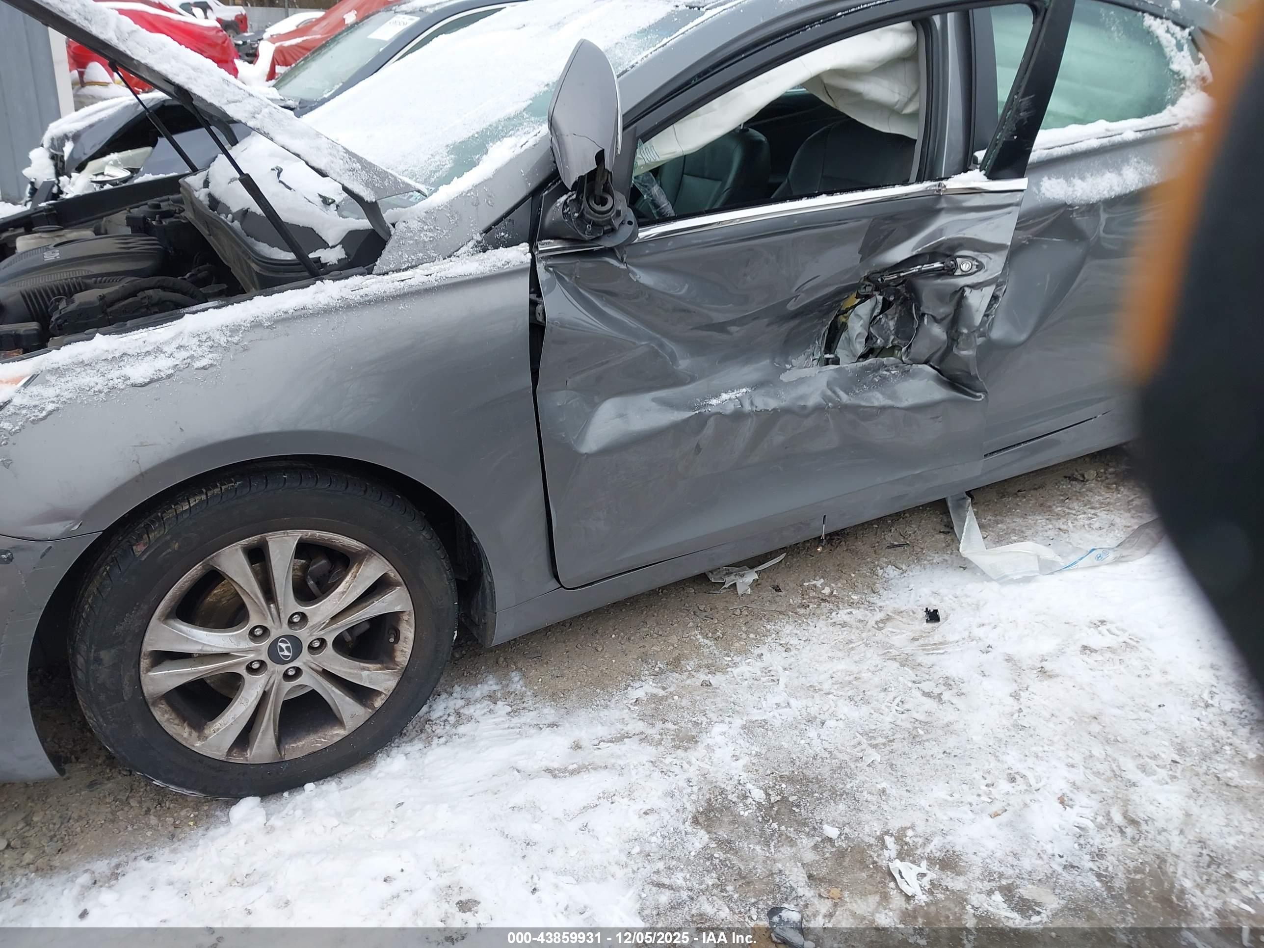 HYUNDAI SONATA image 6