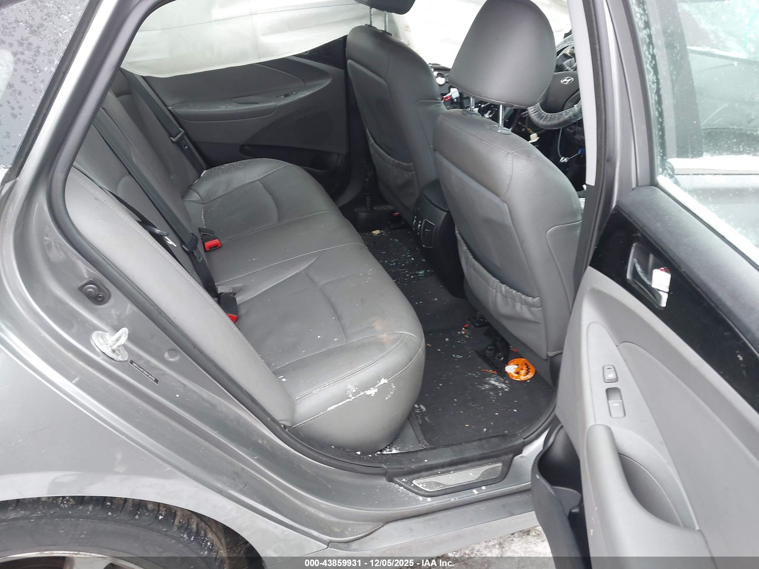 HYUNDAI SONATA image 8
