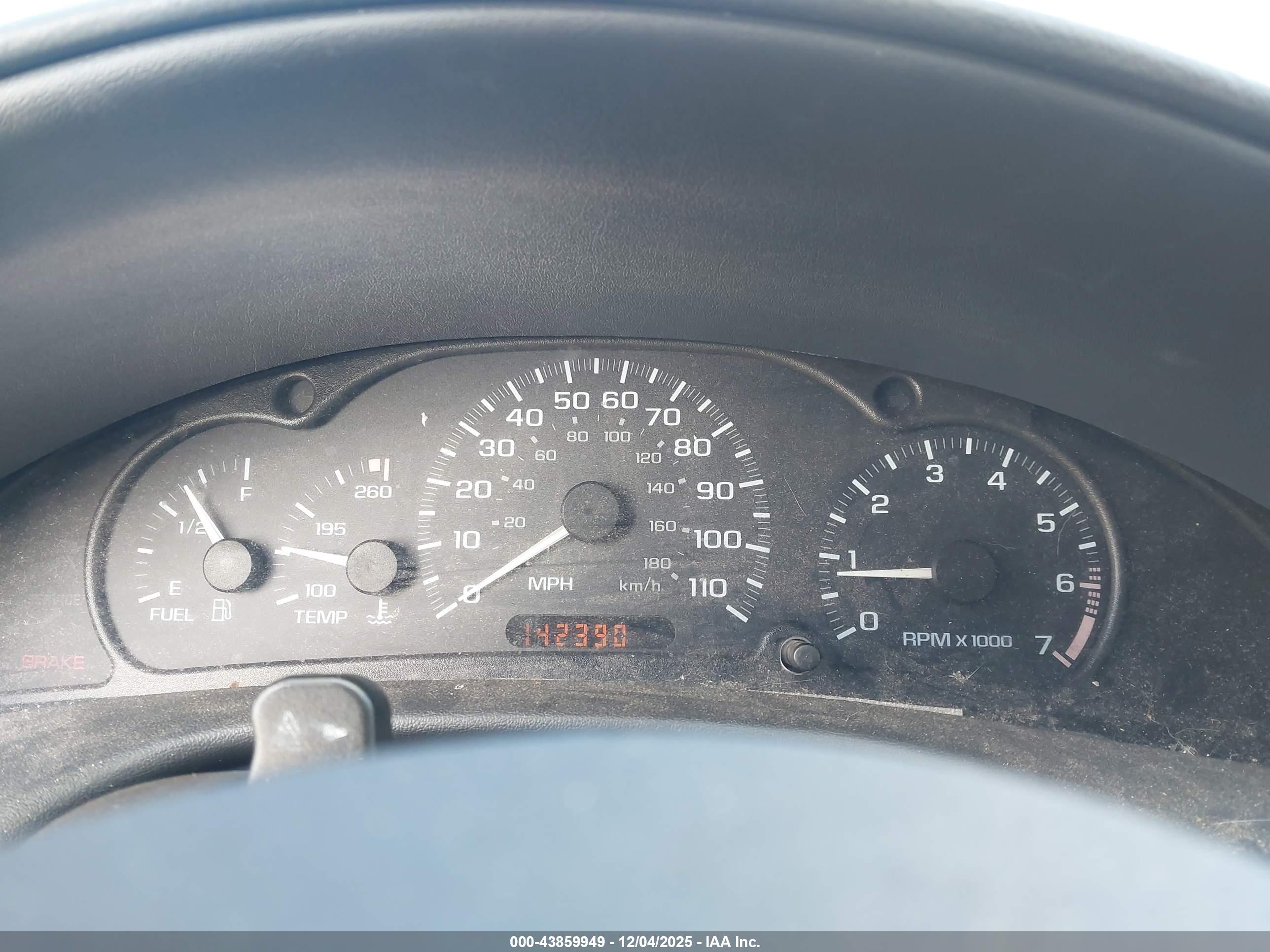 CHEVROLET CAVALIER image 7