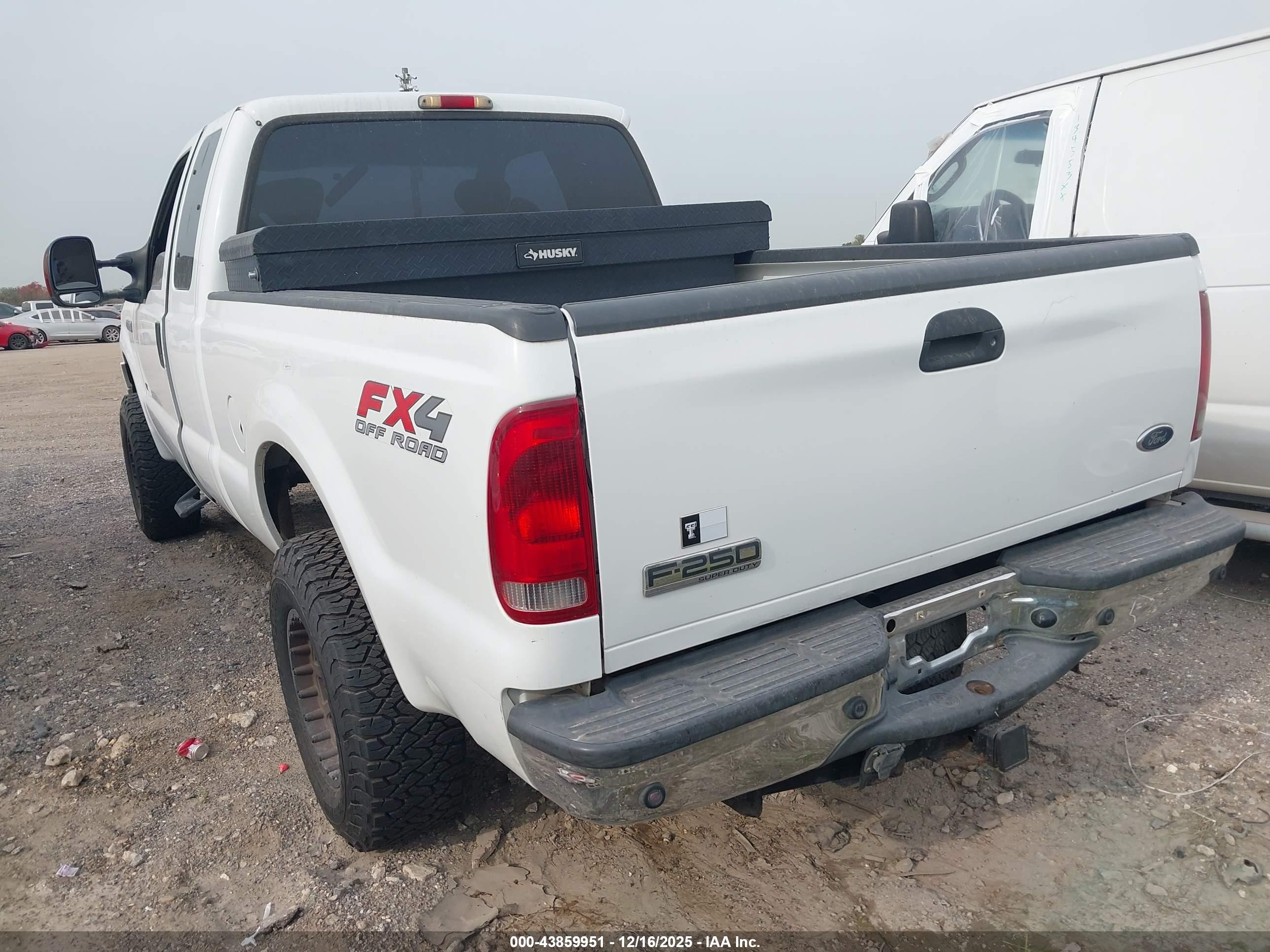 FORD F-250 image 3
