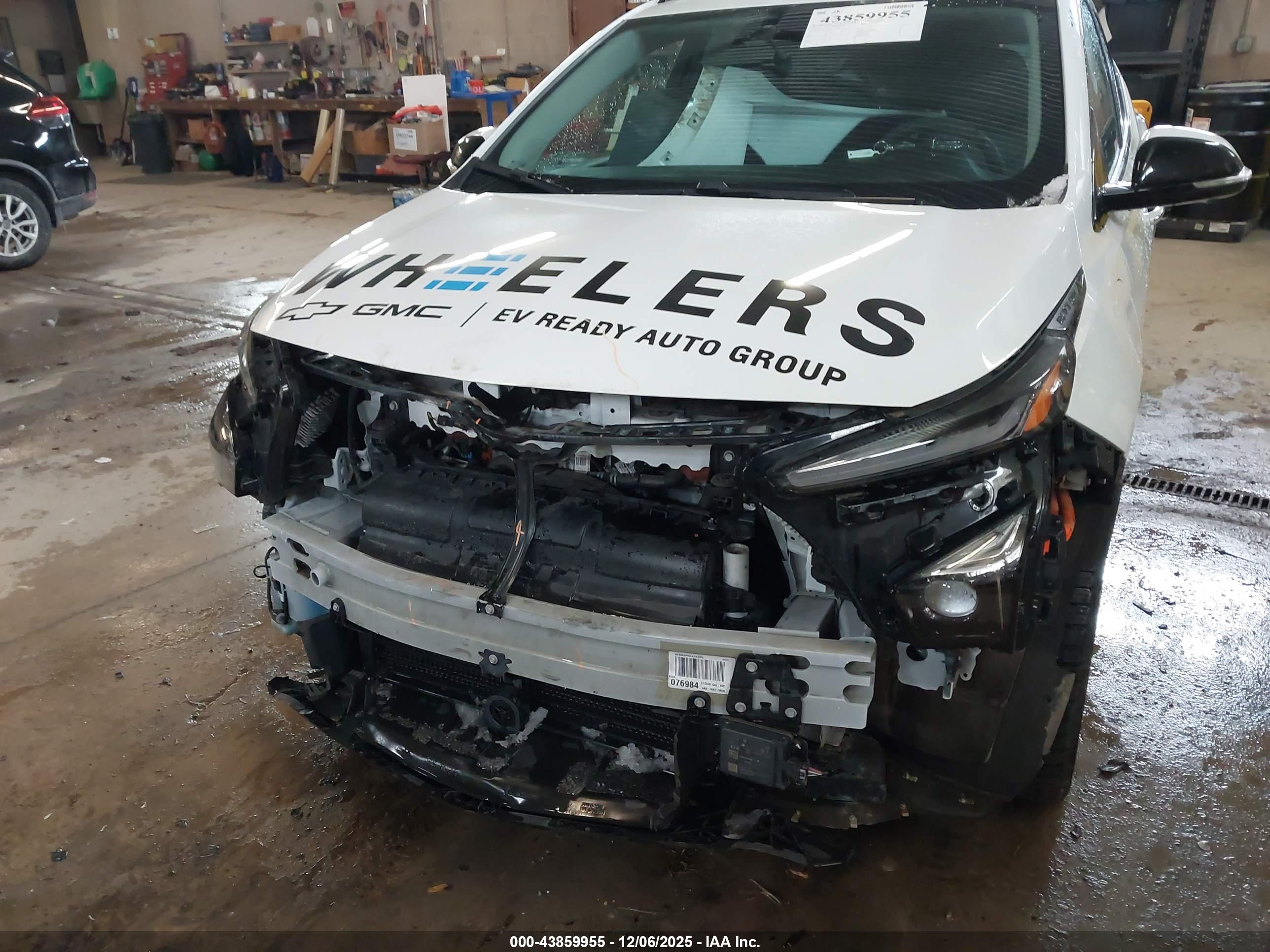 CHEVROLET BOLT image 6