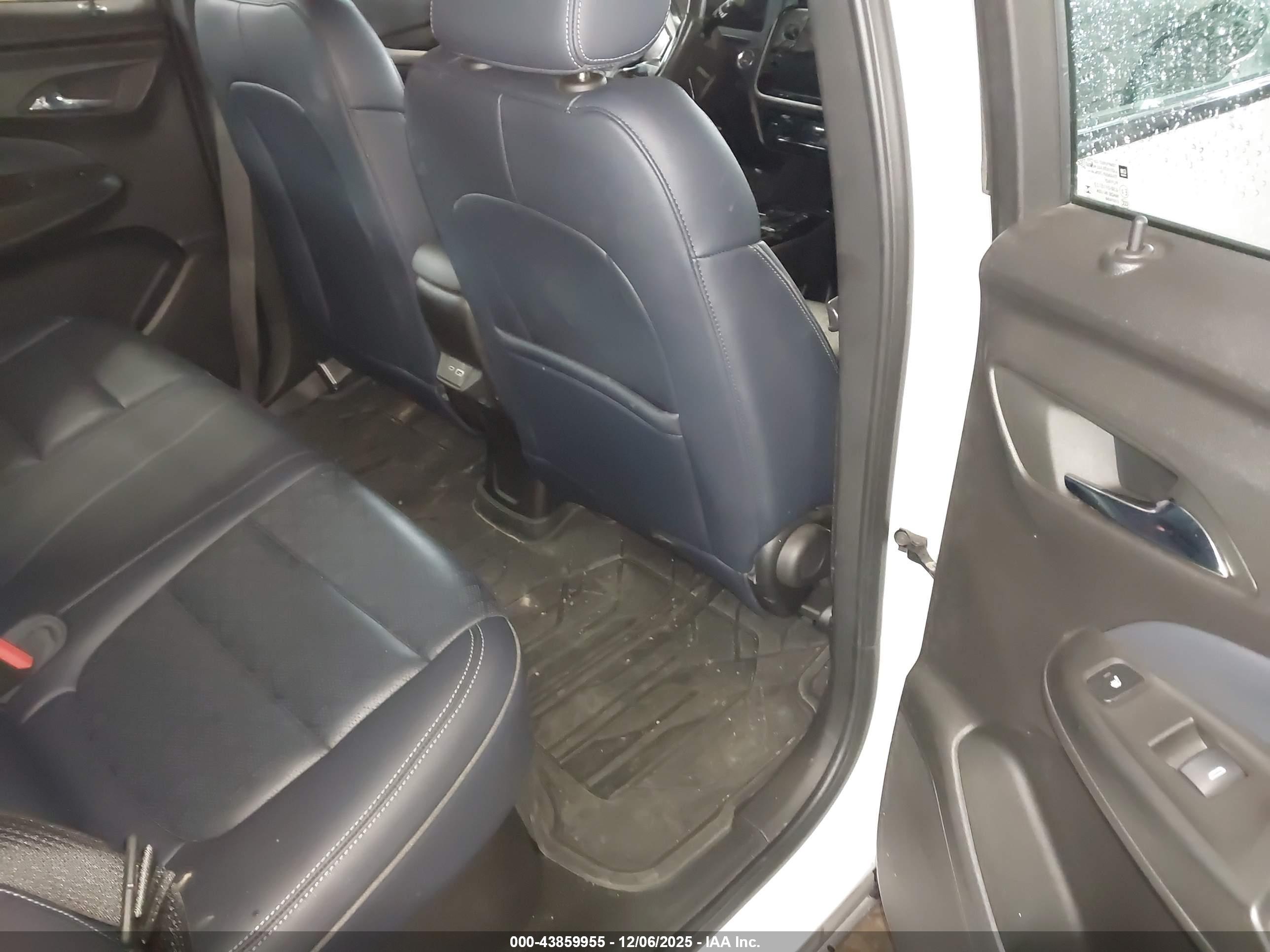 CHEVROLET BOLT image 8