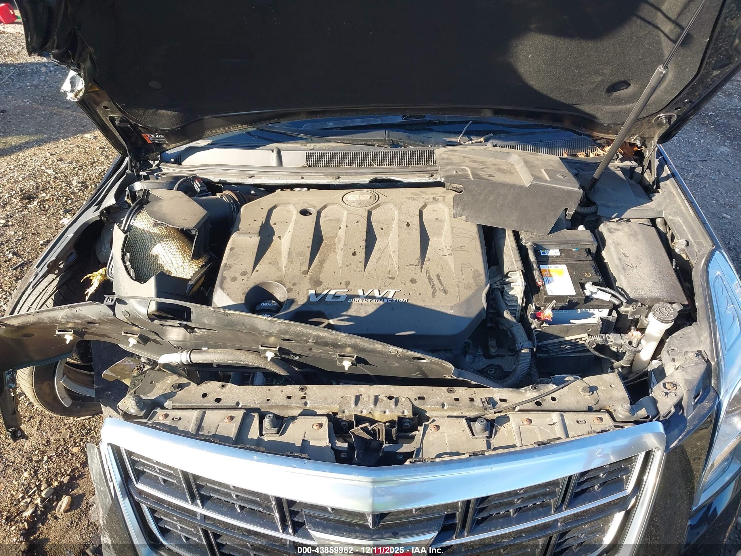 CADILLAC XTS image 10