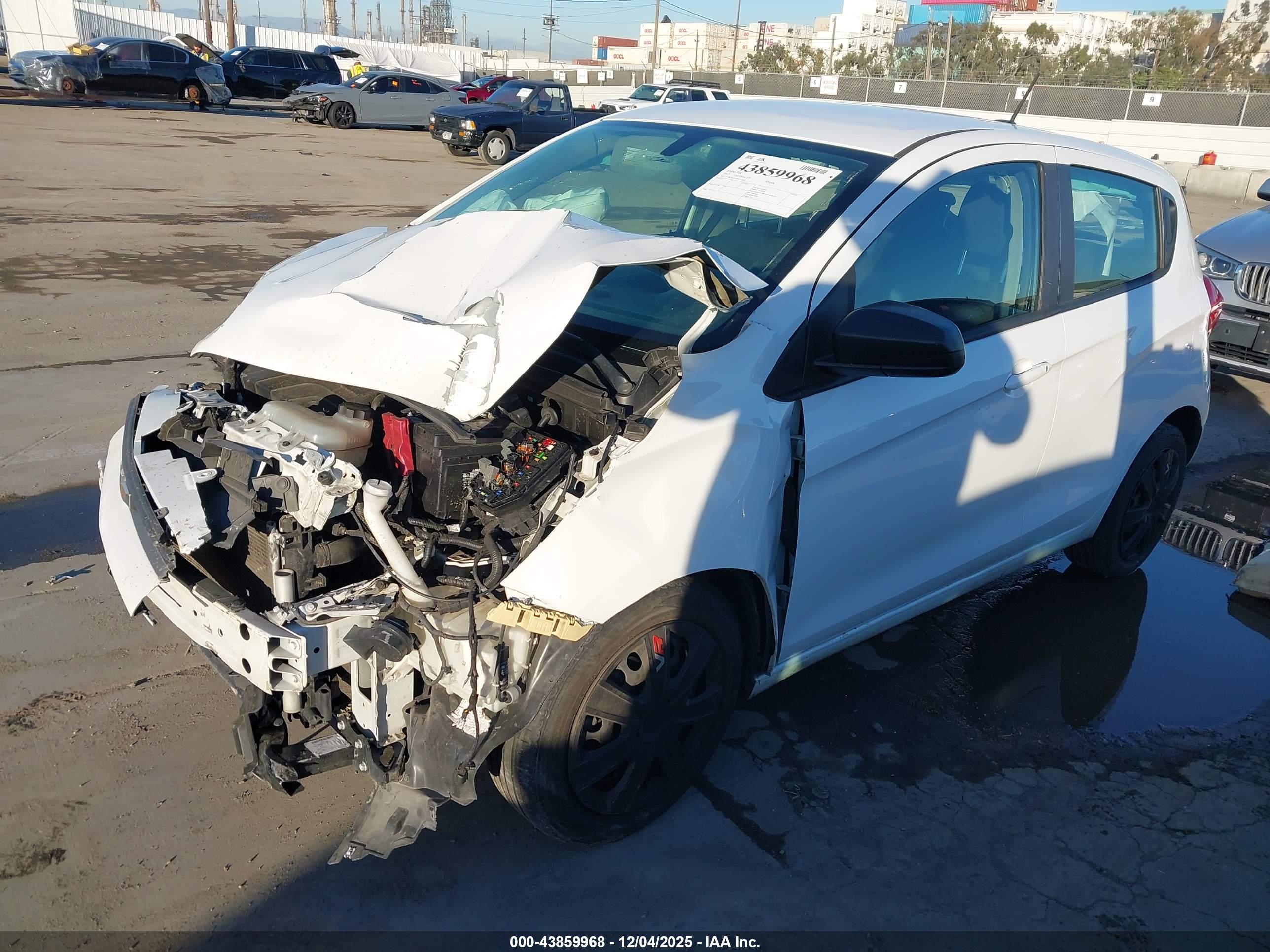 CHEVROLET SPARK image 2