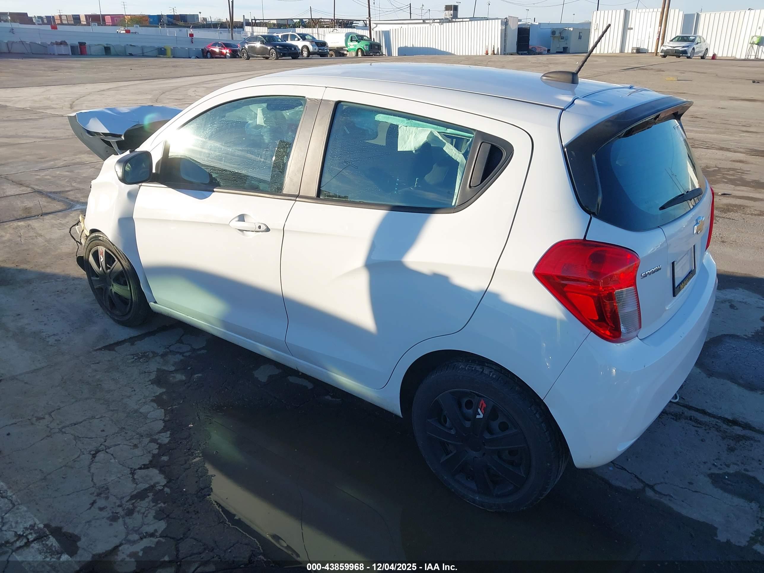 CHEVROLET SPARK image 3