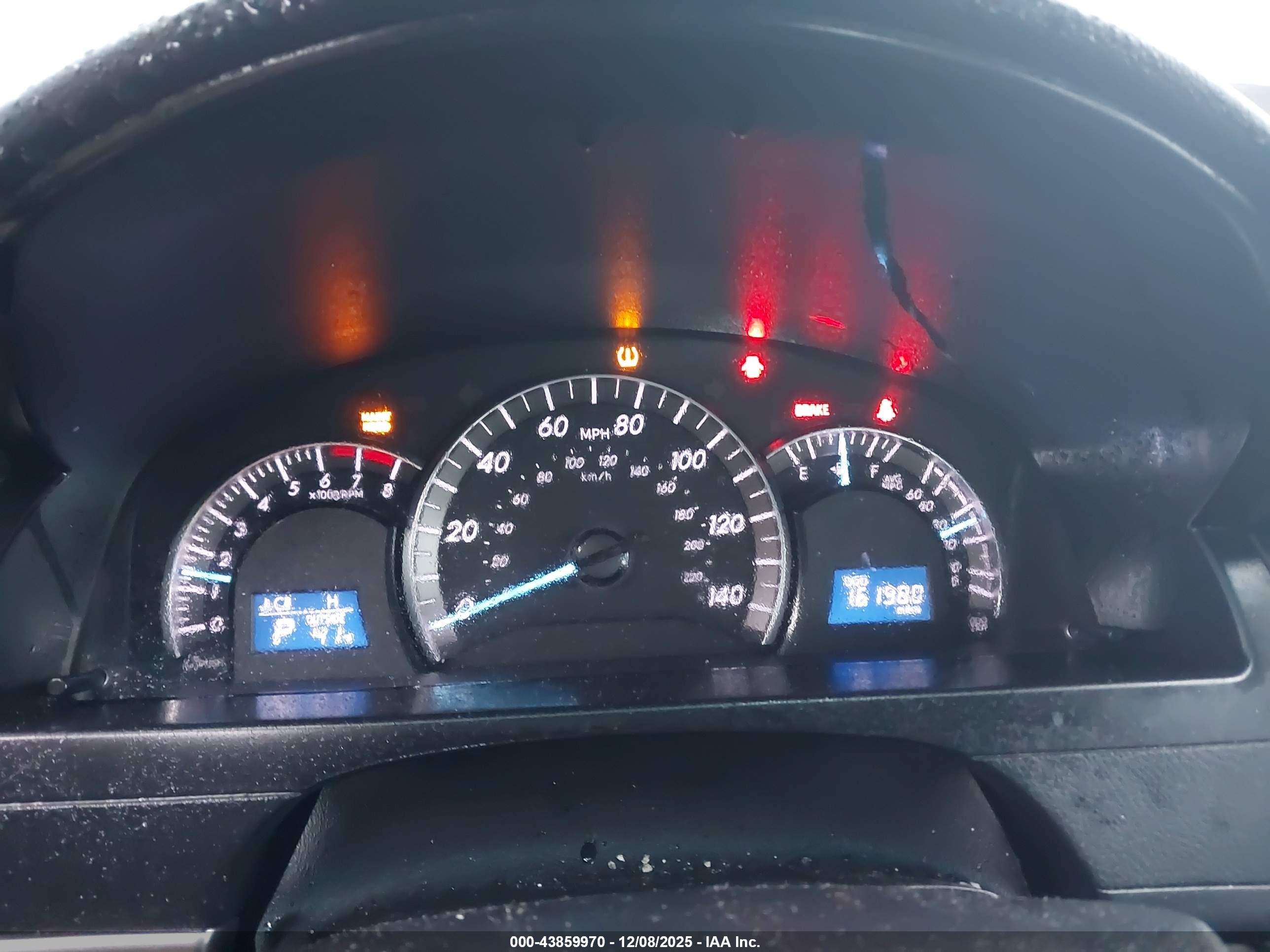 TOYOTA CAMRY image 7