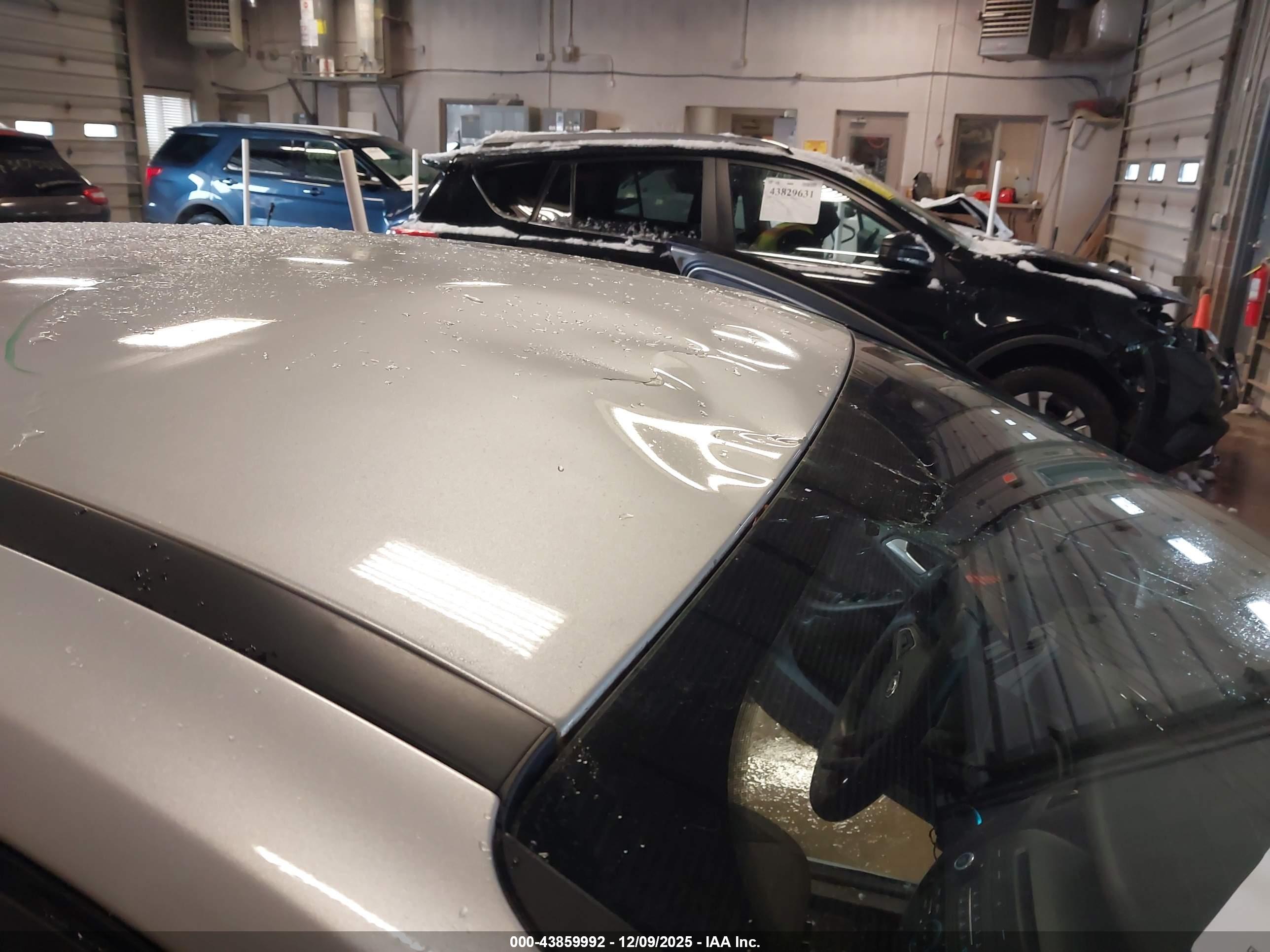 FORD FOCUS image 6